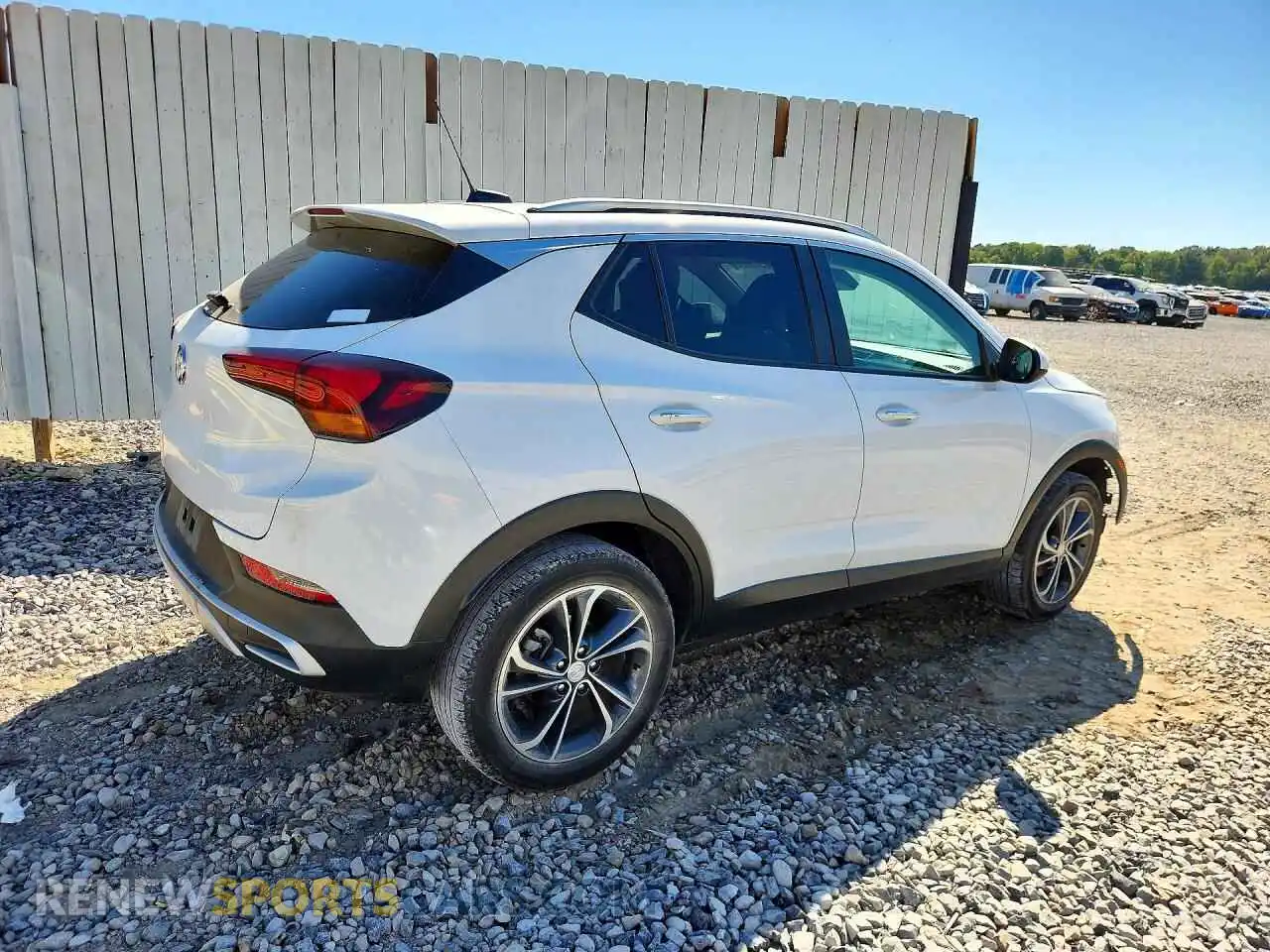 3 Фотография поврежденного автомобиля KL4MMDS26PB139294 BUICK ENCORE 2023