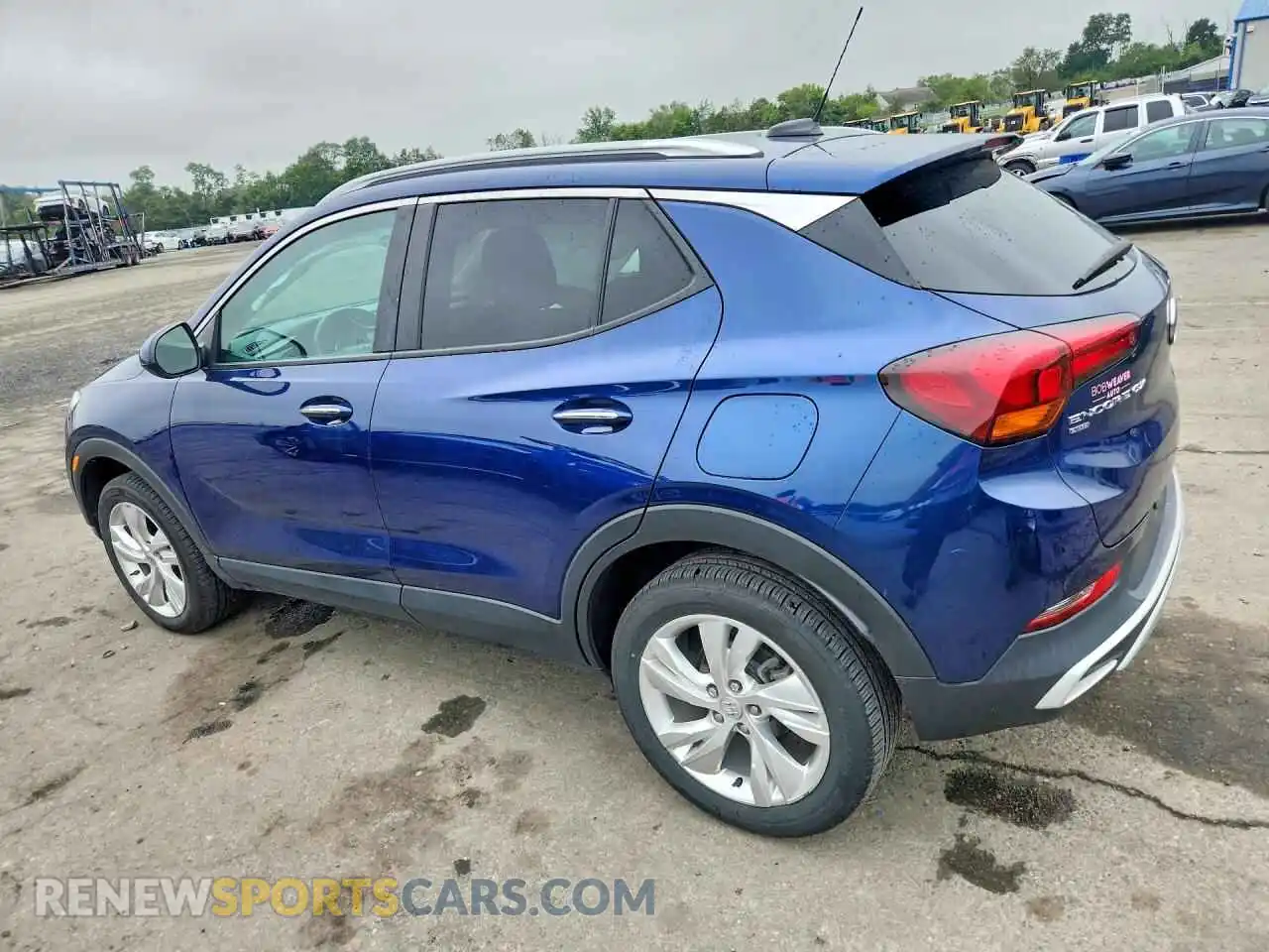 2 fotografías del automóvil dañado KL4MMESL6PB125622 BUICK ENCORE 2023