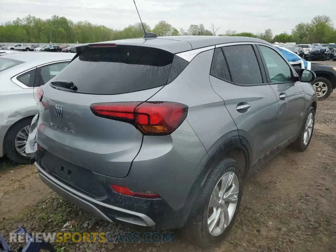 3 fotografías del automóvil dañado KL4AMBS2XRB145481 BUICK ENCORE 2024