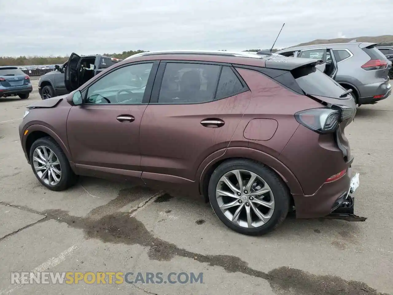 2 fotografías del automóvil dañado KL4AMGSL0RB026909 BUICK ENCORE 2024