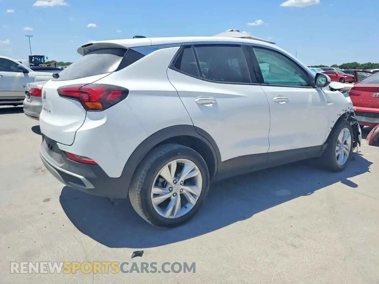 3 fotografías del automóvil dañado KL4AMBSL9SB157409 BUICK ENCORE 2025