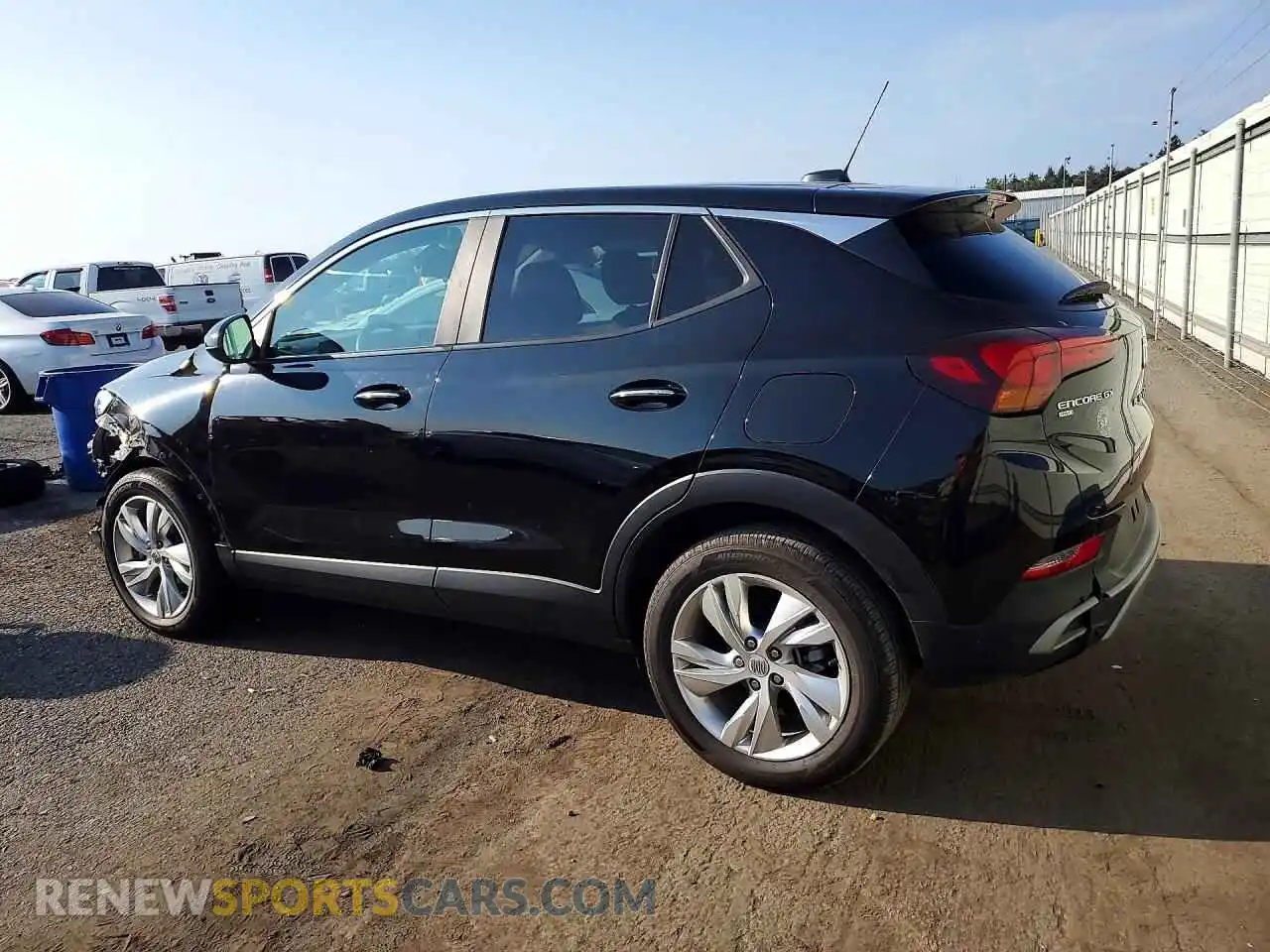 2 fotografías del automóvil dañado KL4AMCSL5SB008291 BUICK ENCORE 2025