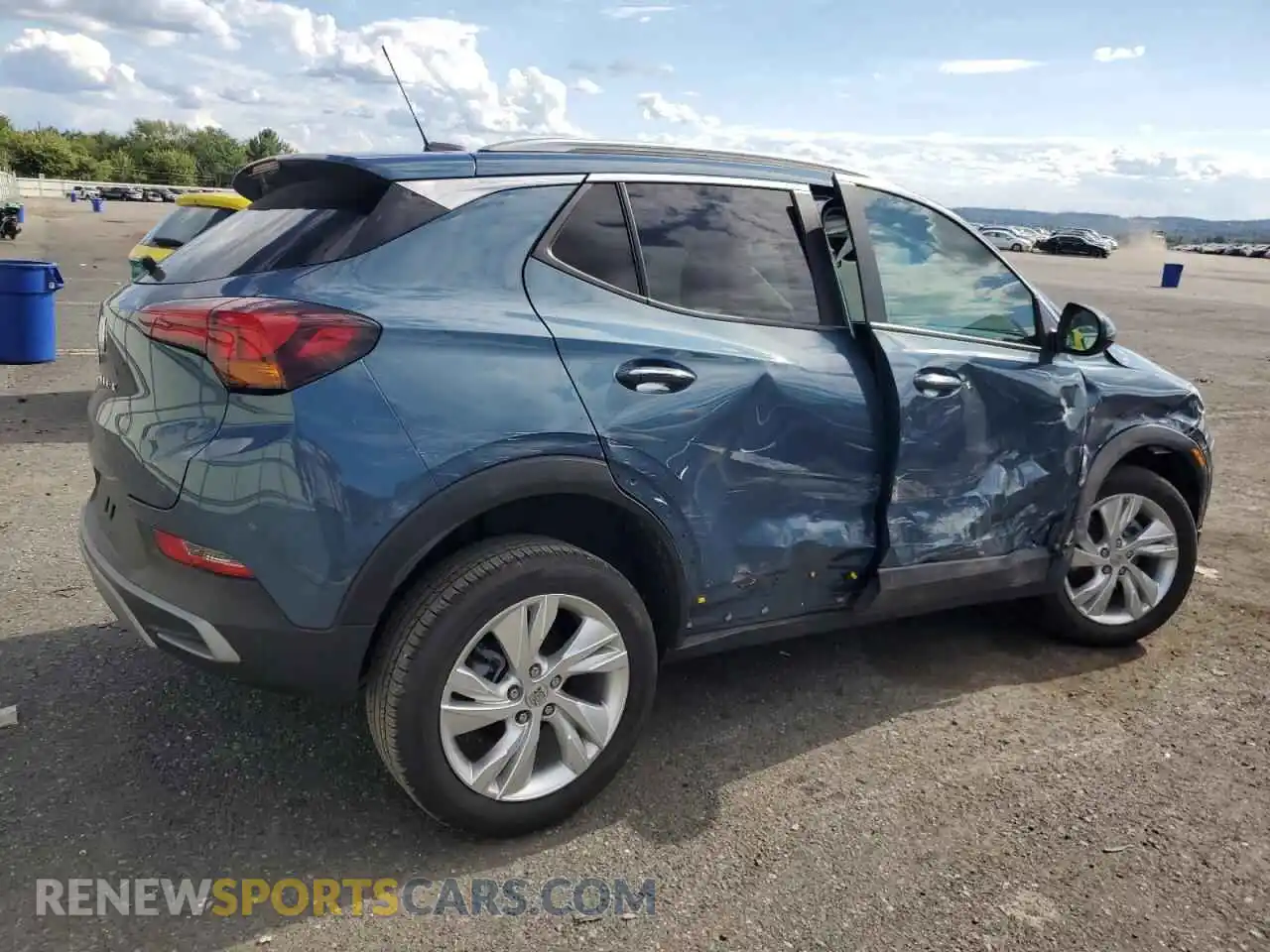 3 Фотография поврежденного автомобиля KL4AMCSL6SB058374 BUICK ENCORE 2025