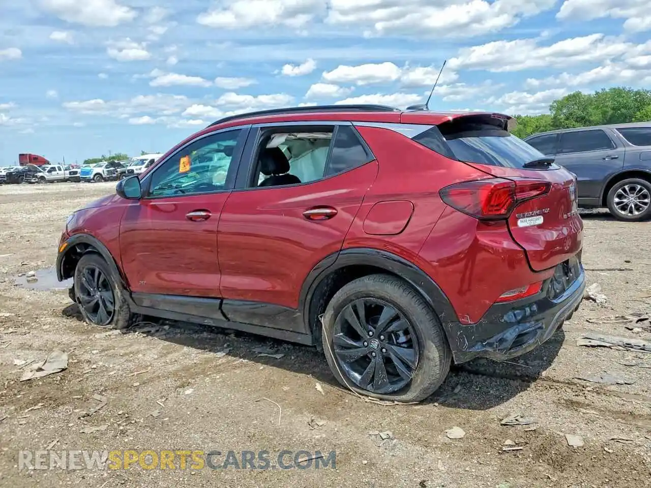 2 fotografías del automóvil dañado KL4AMDSL8SB070208 BUICK ENCORE 2025