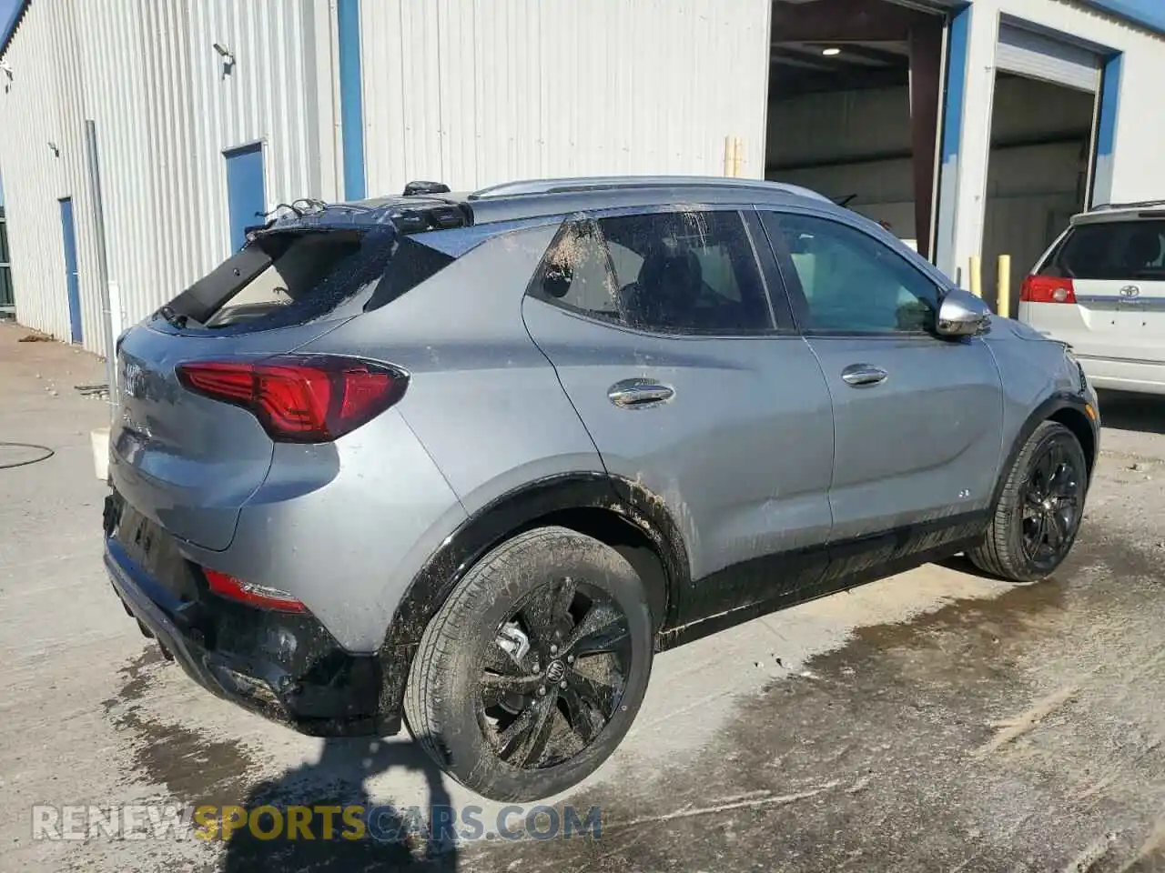 3 fotografías del automóvil dañado KL4AMDSL9SB006968 BUICK ENCORE 2025