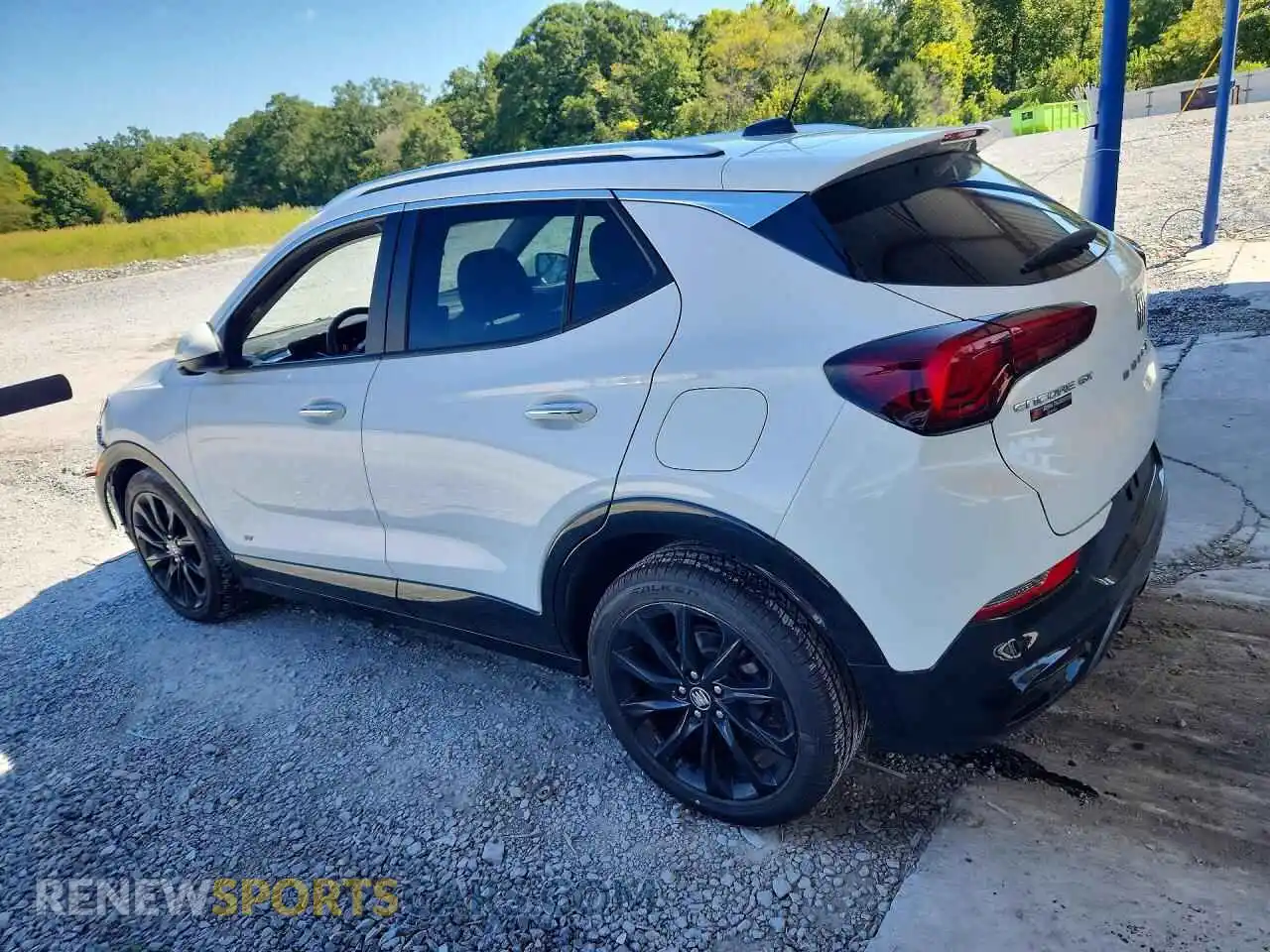 2 fotografías del automóvil dañado KL4AMDSL9SB016514 BUICK ENCORE 2025