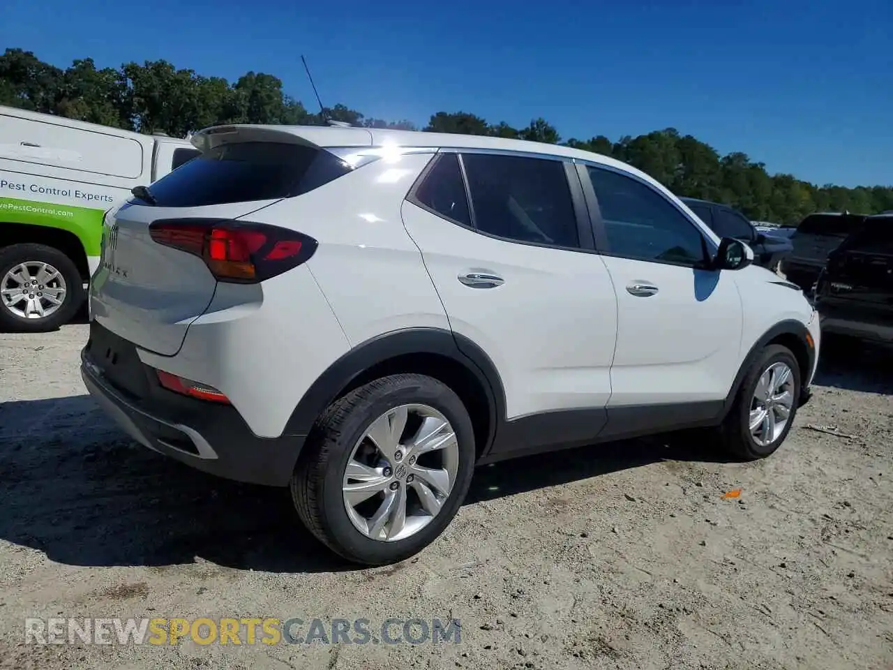 3 Фотография поврежденного автомобиля KL4AMBSL5TB110945 BUICK ENCORE 2026