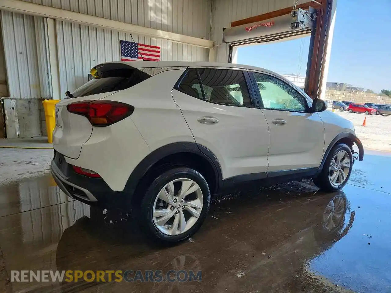 3 Фотография поврежденного автомобиля KL4AMCSL5TB223512 BUICK ENCORE 2026