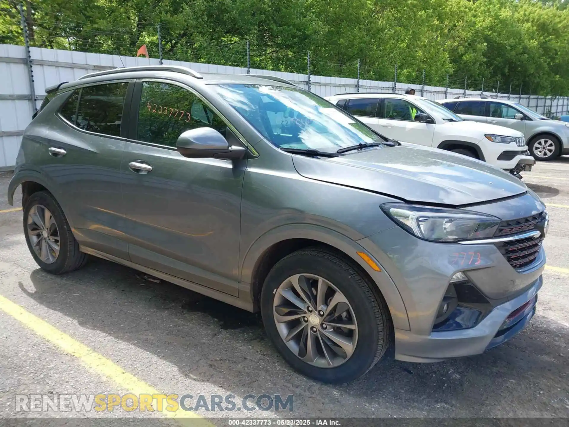 1 Фотография поврежденного автомобиля KL4MMCSL2LB108847 BUICK ENCORE GX 2020