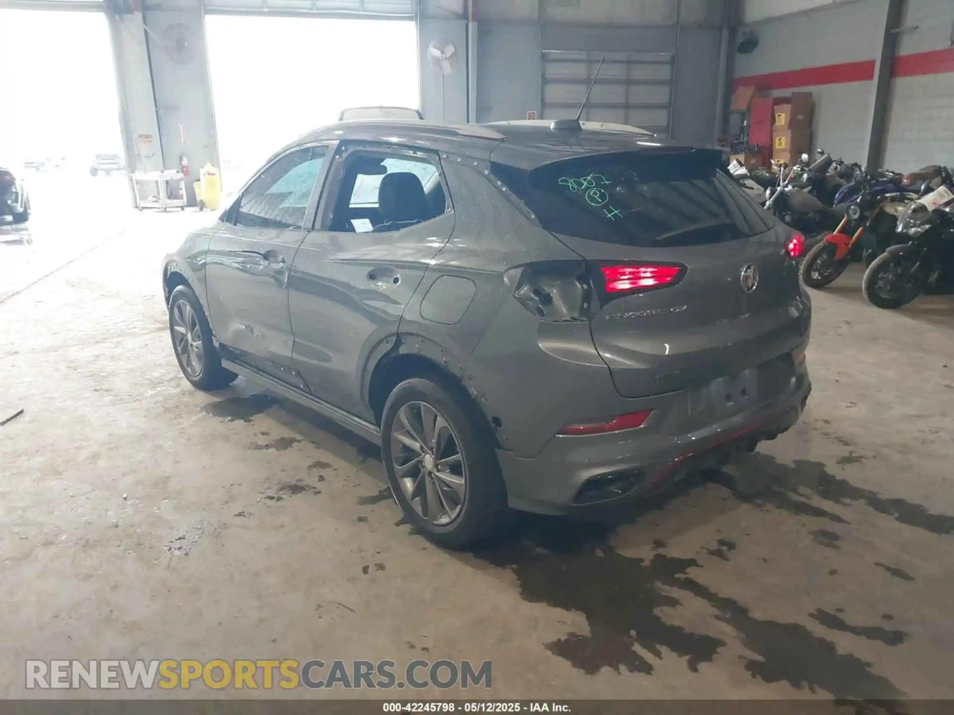 3 Фотография поврежденного автомобиля KL4MMDSL2LB135598 BUICK ENCORE GX 2020