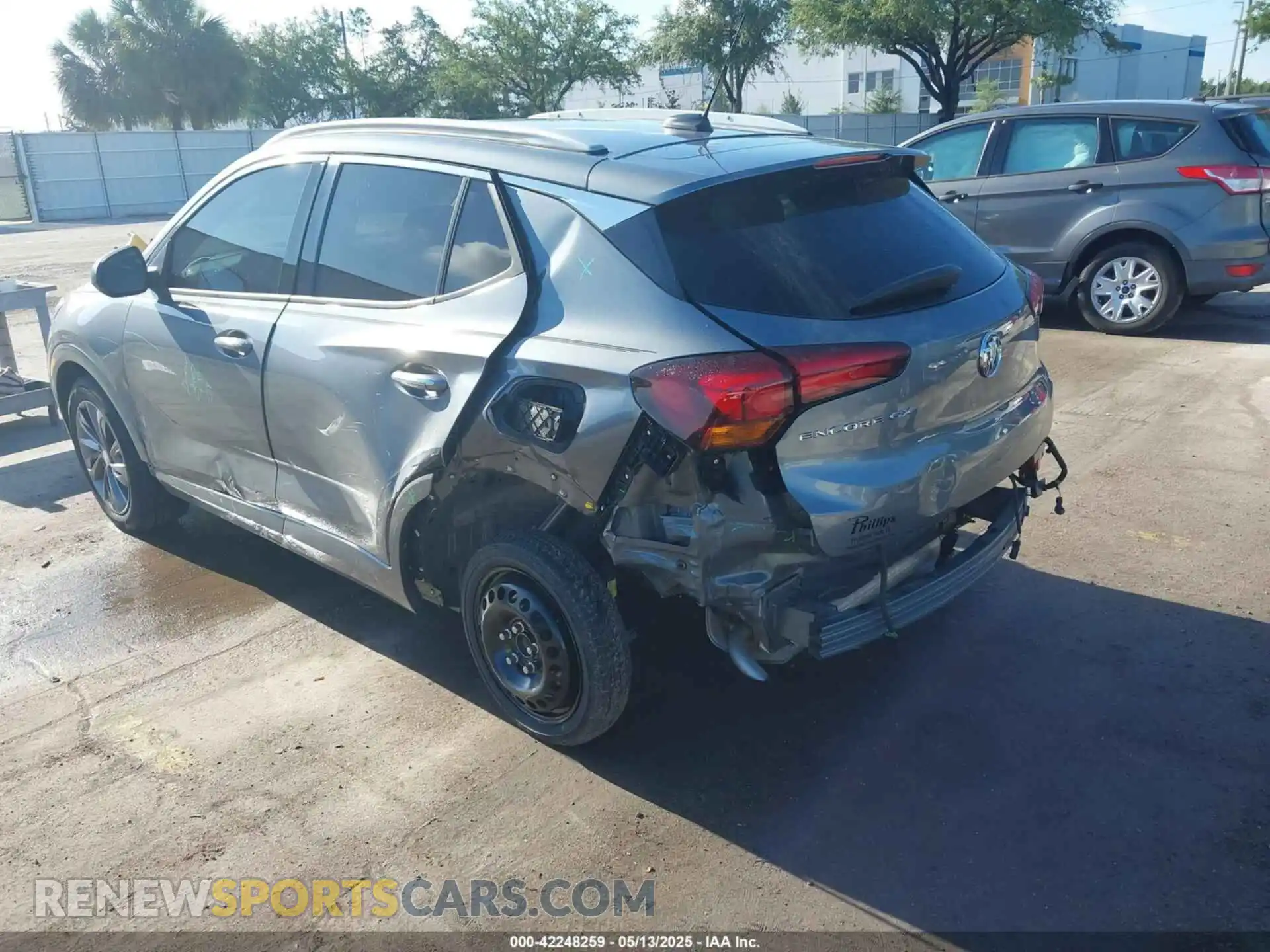 3 Фотография поврежденного автомобиля KL4MMFSL0LB128516 BUICK ENCORE GX 2020
