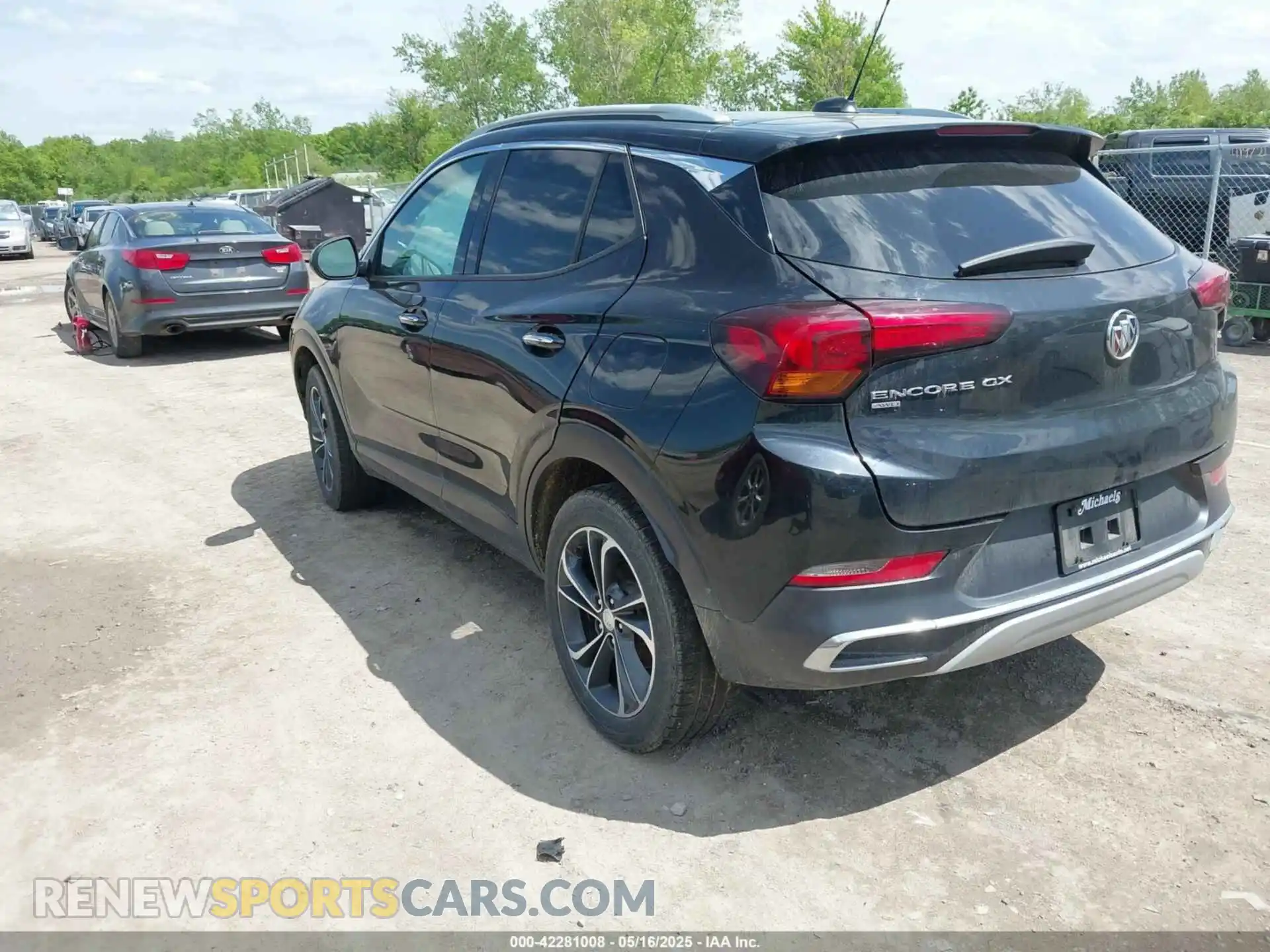 3 Фотография поврежденного автомобиля KL4MMGSL6LB064407 BUICK ENCORE GX 2020