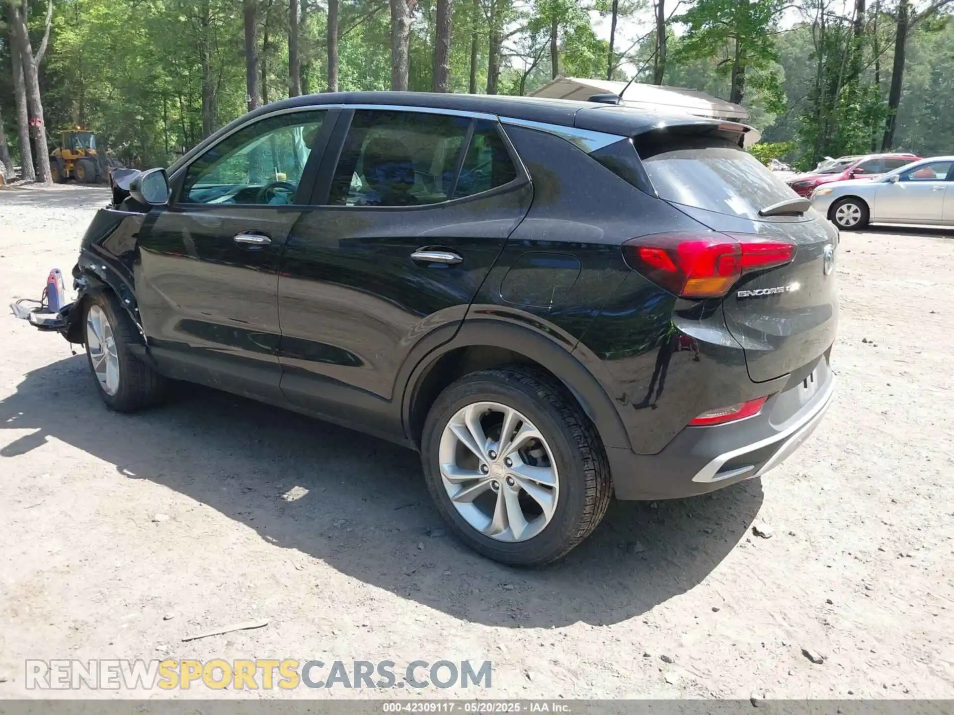 3 Фотография поврежденного автомобиля KL4MMBS29MB167932 BUICK ENCORE GX 2021