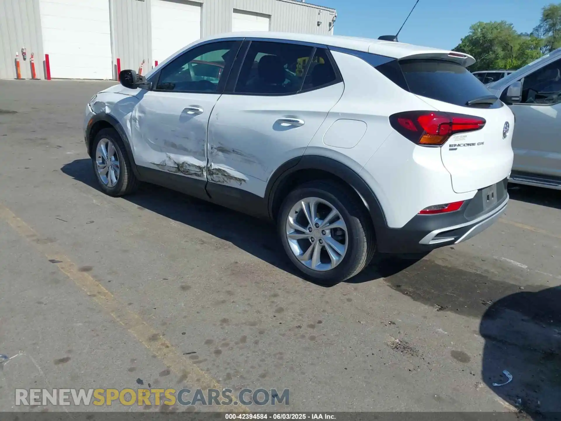 3 Фотография поврежденного автомобиля KL4MMCSL1MB140495 BUICK ENCORE GX 2021