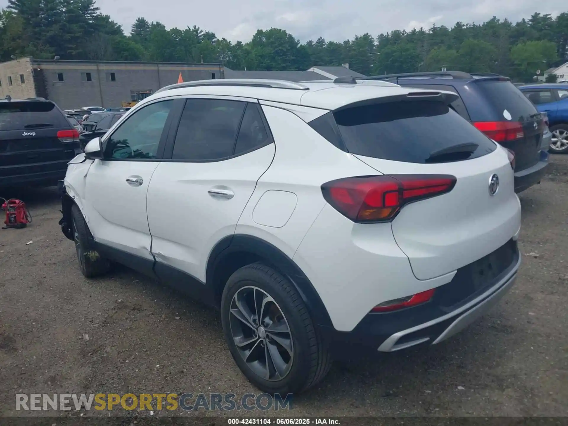 3 Фотография поврежденного автомобиля KL4MMESL2MB172321 BUICK ENCORE GX 2021