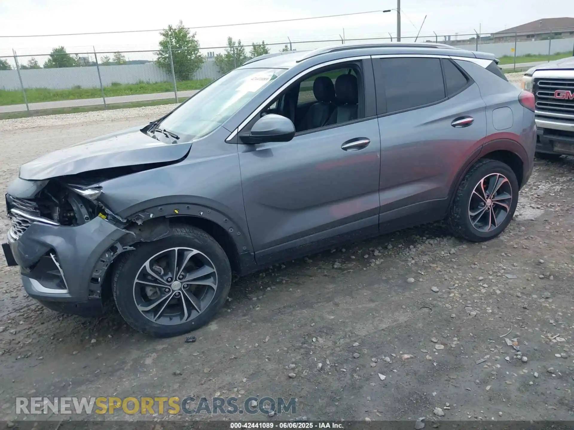 2 Фотография поврежденного автомобиля KL4MMESL4MB175995 BUICK ENCORE GX 2021