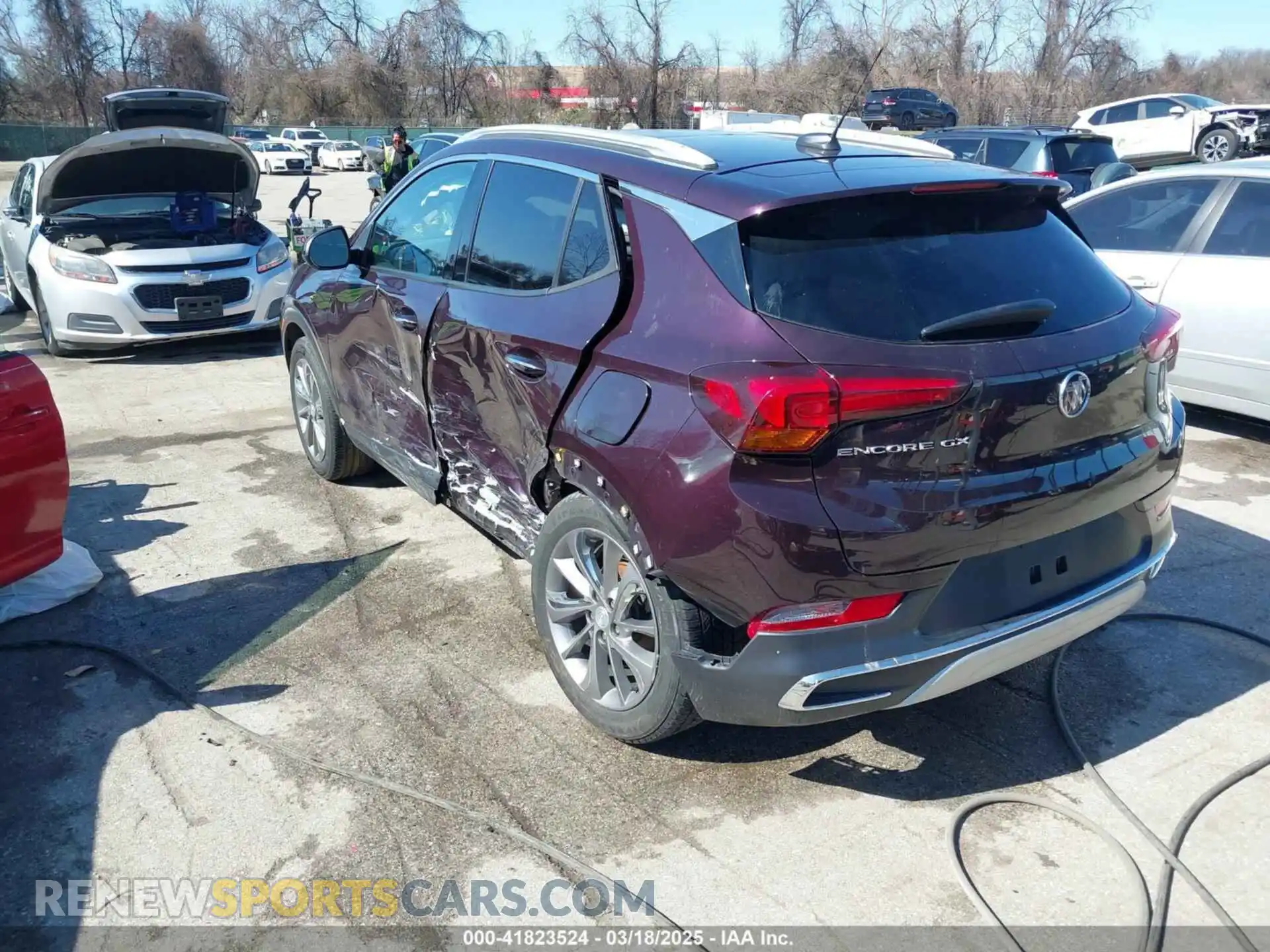 3 Фотография поврежденного автомобиля KL4MMFSL3MB143433 BUICK ENCORE GX 2021
