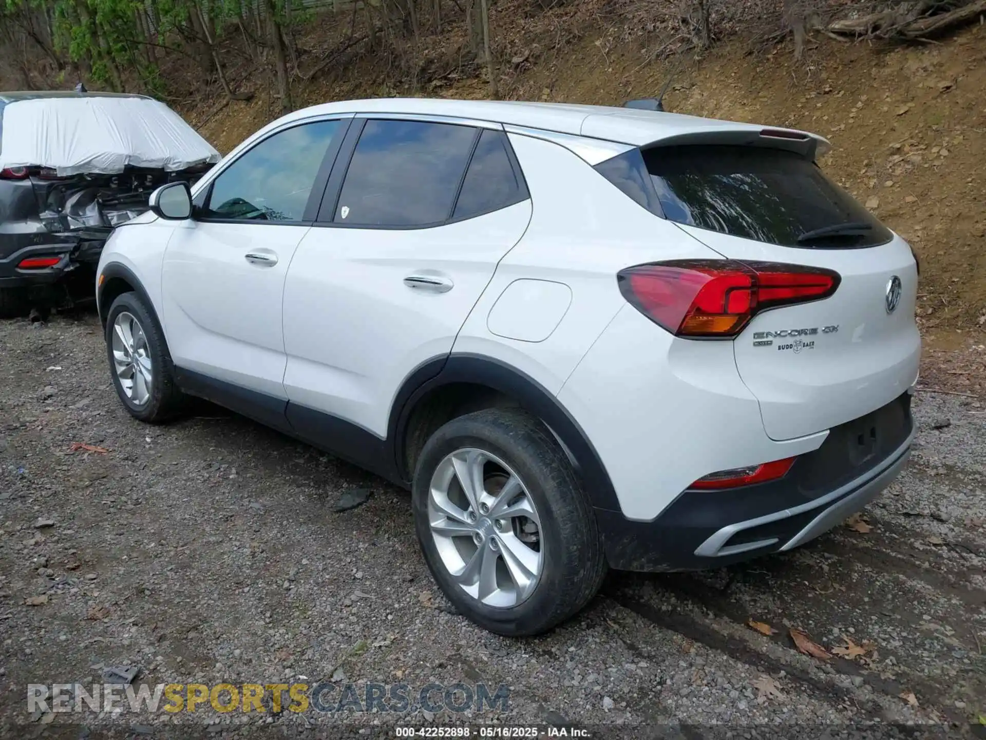 3 Фотография поврежденного автомобиля KL4MMCSL6NB076407 BUICK ENCORE GX 2022