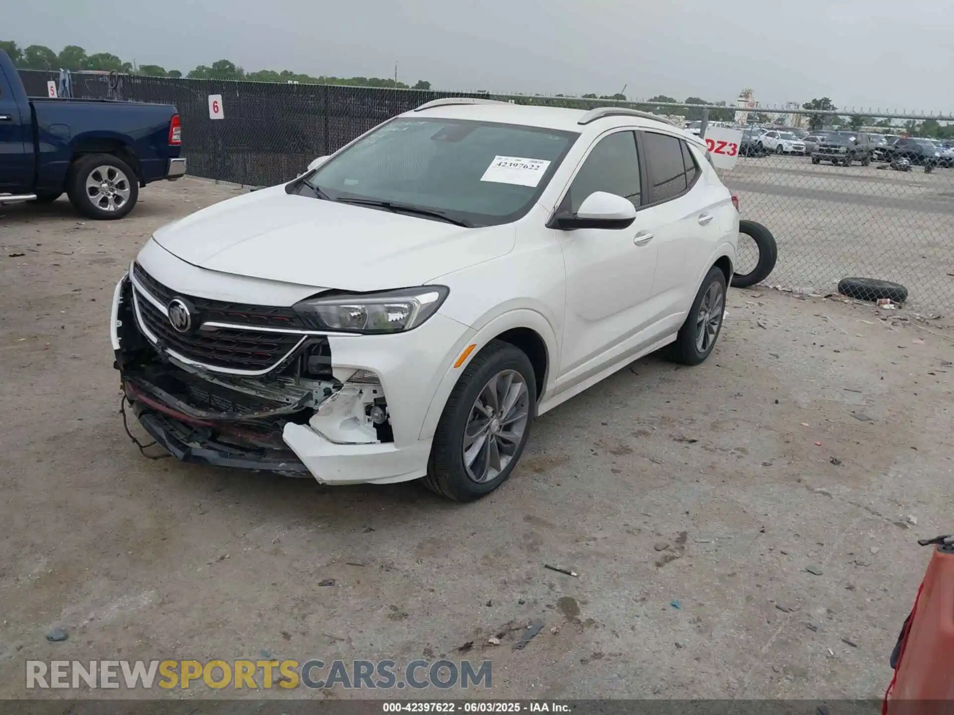 2 Фотография поврежденного автомобиля KL4MMDSL5NB135243 BUICK ENCORE GX 2022