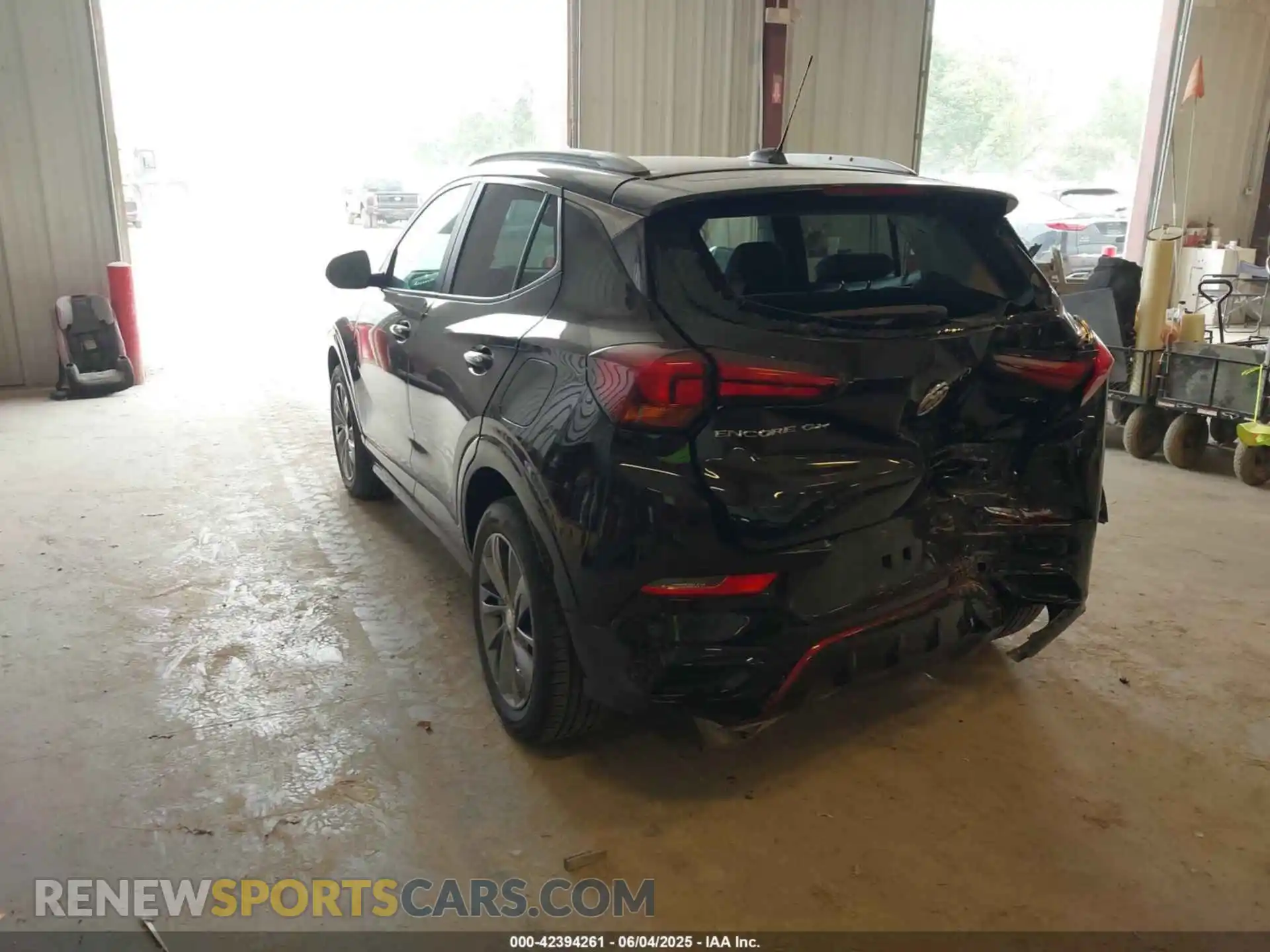 3 Фотография поврежденного автомобиля KL4MMDSL6NB050539 BUICK ENCORE GX 2022