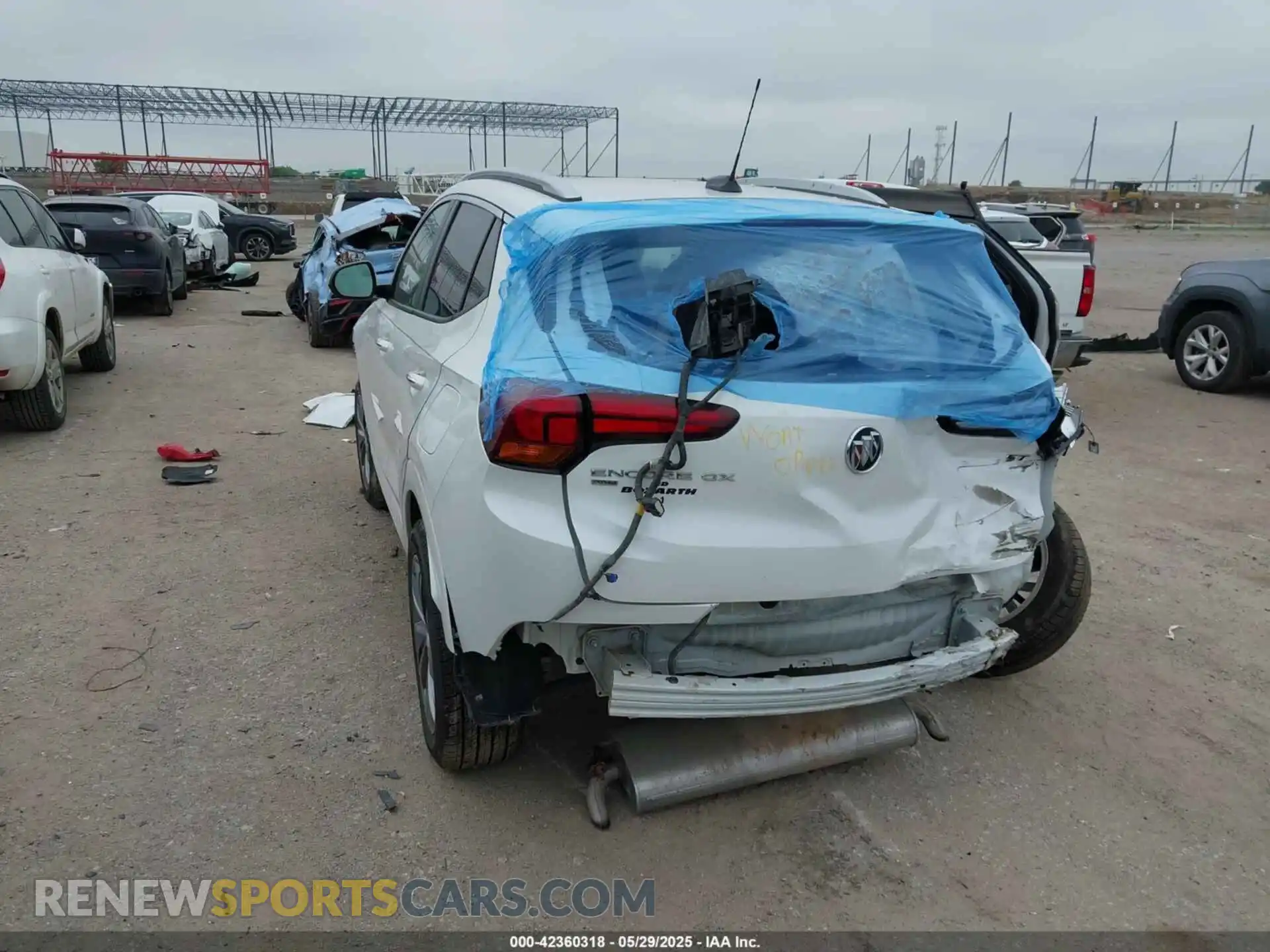 3 Фотография поврежденного автомобиля KL4MMESL4PB019394 BUICK ENCORE GX 2023