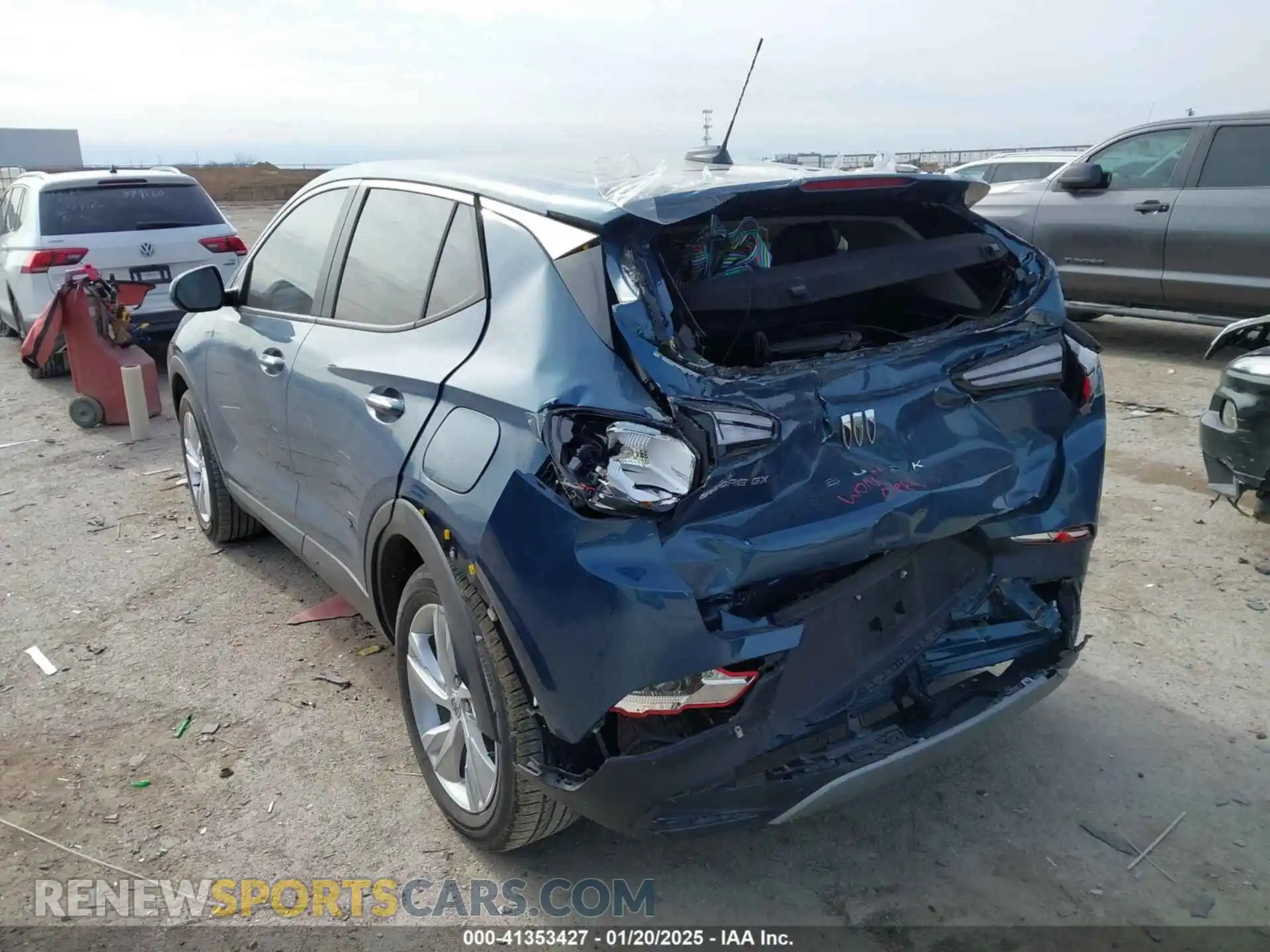 3 fotografías del automóvil dañado KL4AMBS23RB173591 BUICK ENCORE GX 2024