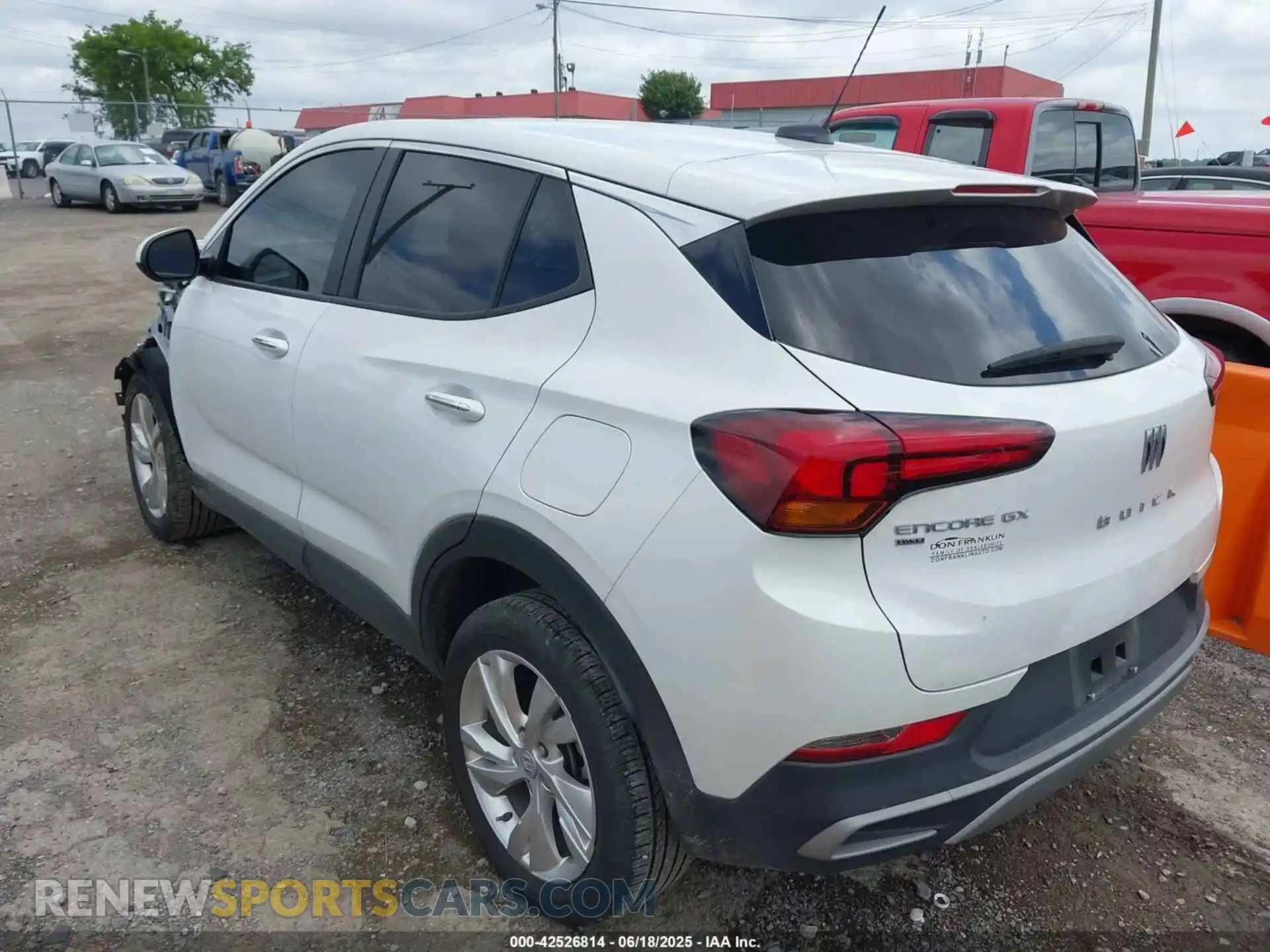 3 fotografías del automóvil dañado KL4AMCSL0RB167004 BUICK ENCORE GX 2024
