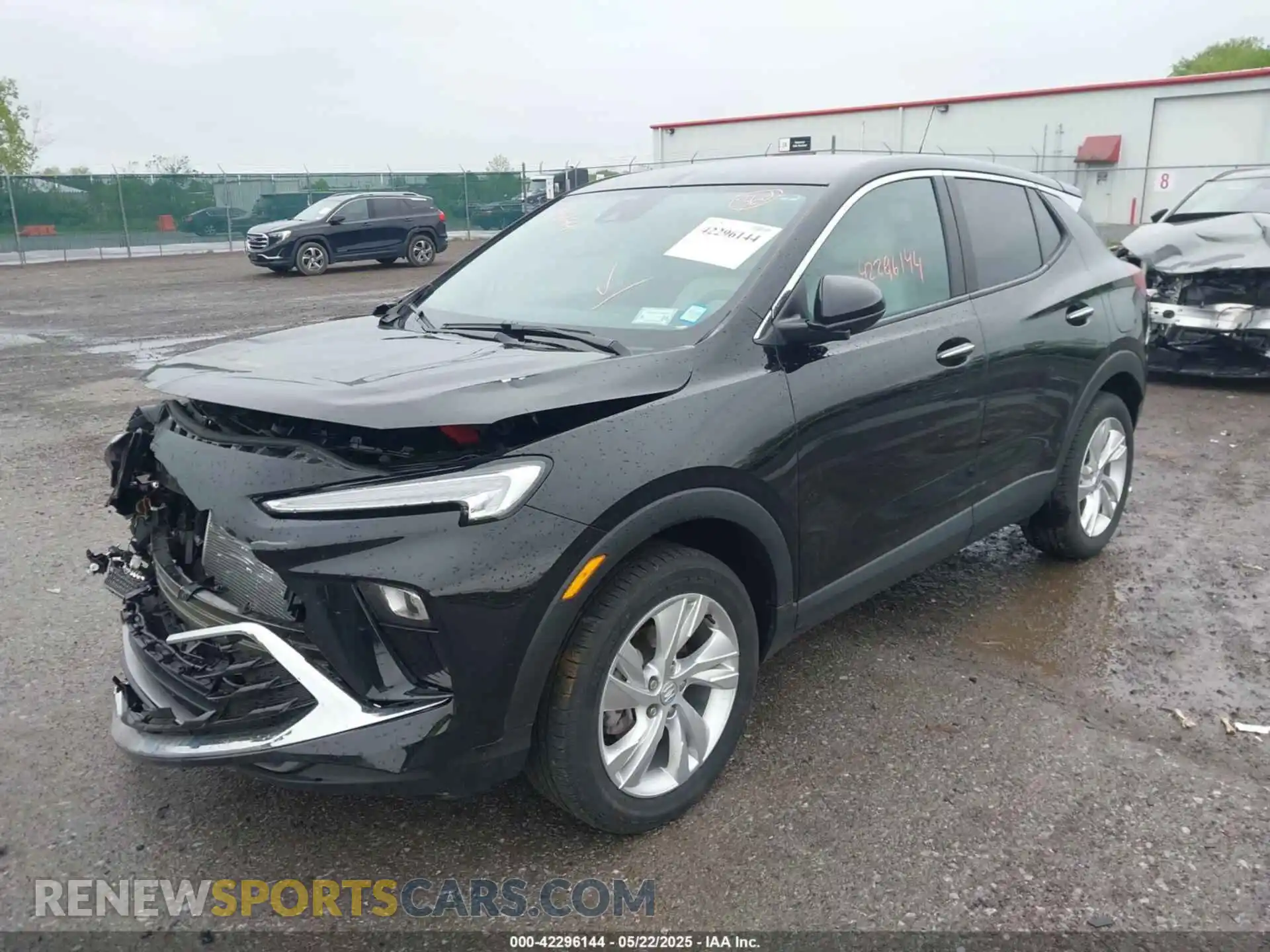 2 Фотография поврежденного автомобиля KL4AMCSL3RB141383 BUICK ENCORE GX 2024