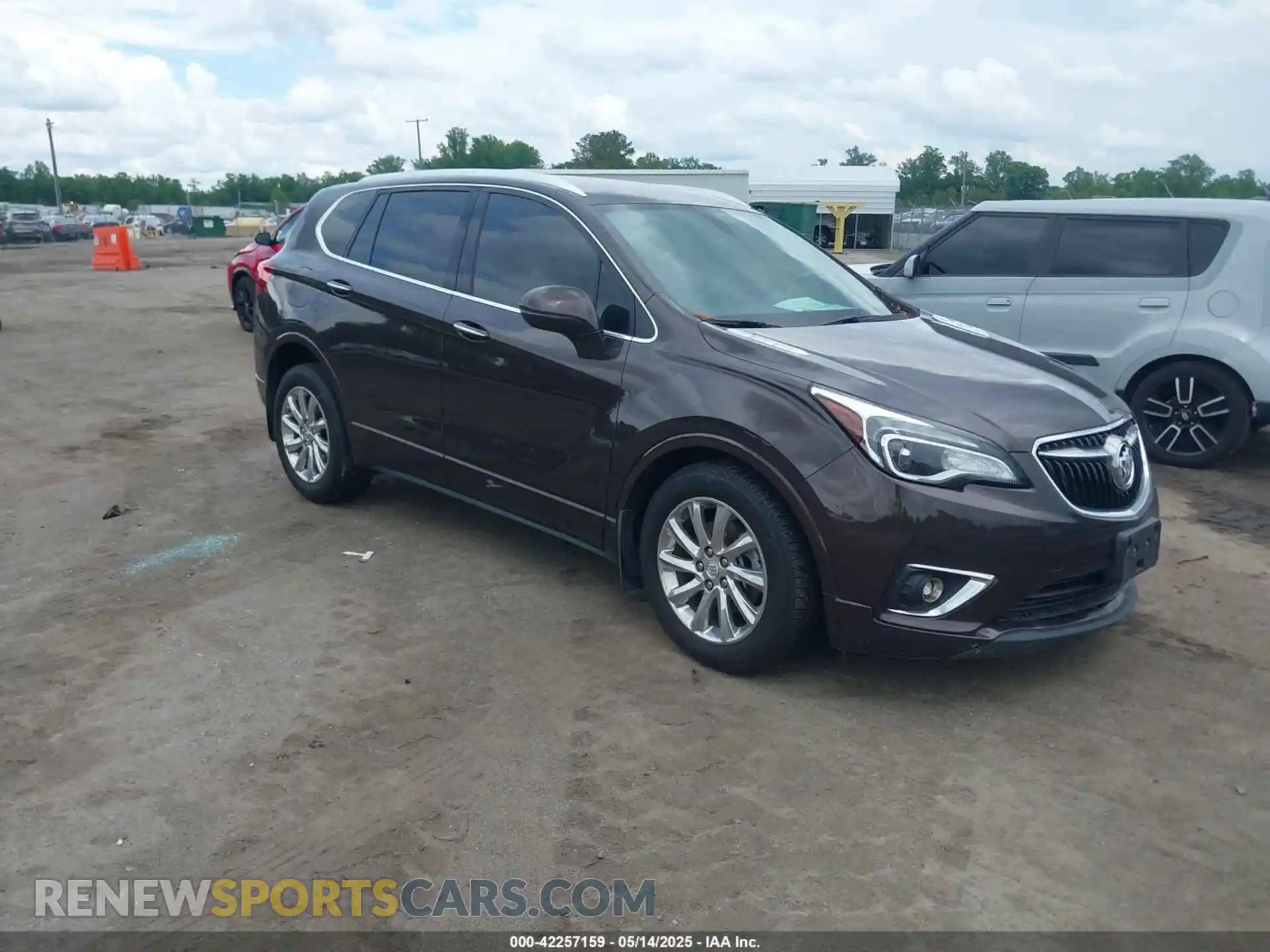 1 Фотография поврежденного автомобиля LRBFXCSA6LD032055 BUICK ENVISION 2020