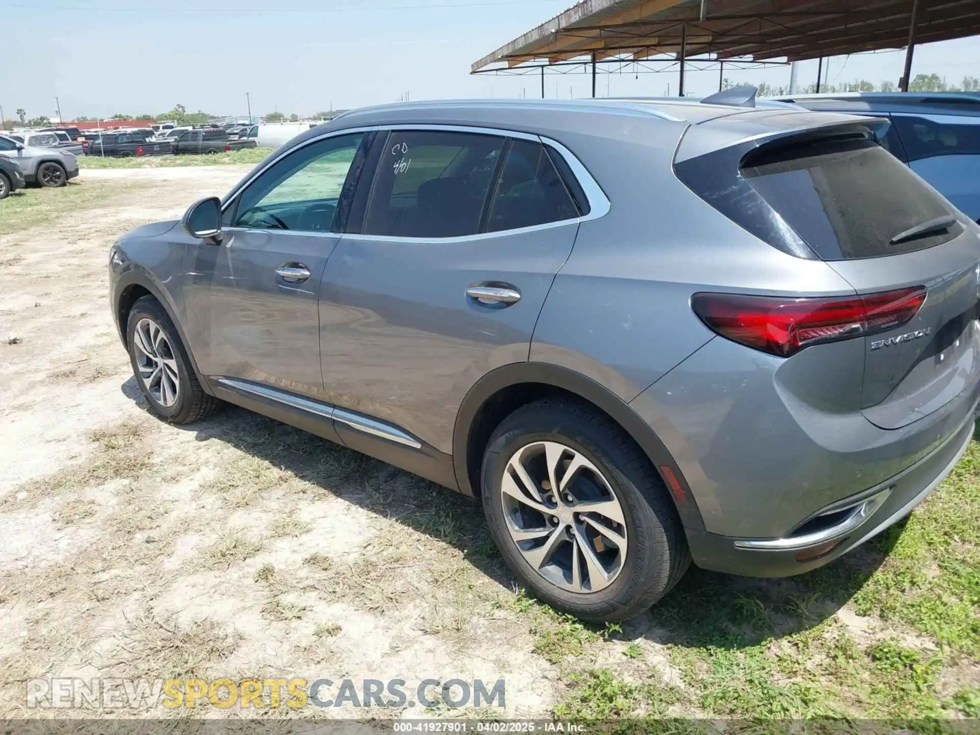 3 Photograph of a damaged car LRBFZNR41MD056500 BUICK ENVISION 2021