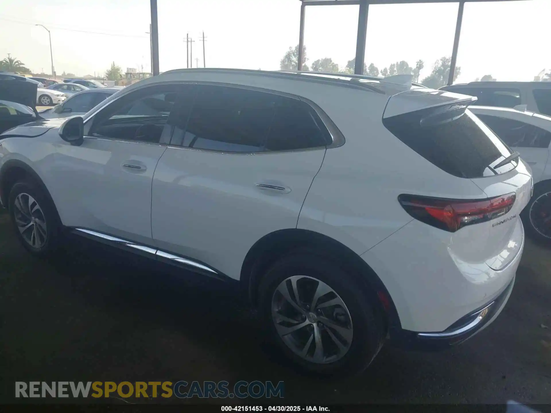 3 Photograph of a damaged car LRBFZNR41MD076150 BUICK ENVISION 2021
