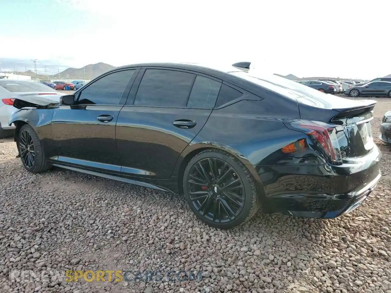 2 fotografías del automóvil dañado 1G6DP5RK2R0119473 CADILLAC CT5 2024