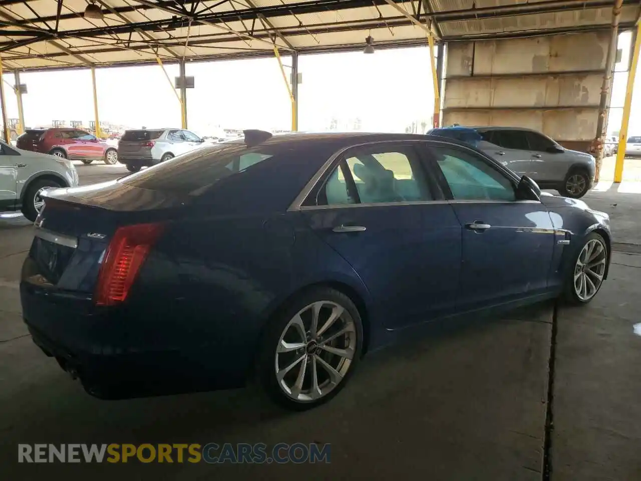 3 Фотография поврежденного автомобиля 1G6A15S6XK0101553 CADILLAC CTS 2019