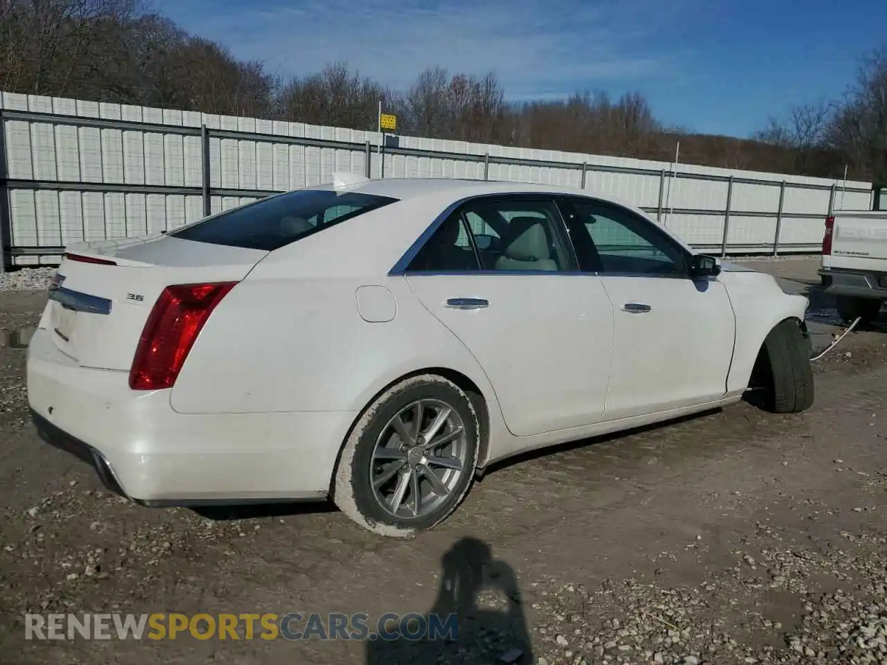 3 Фотография поврежденного автомобиля 1G6AX5SS8K0147538 CADILLAC CTS 2019