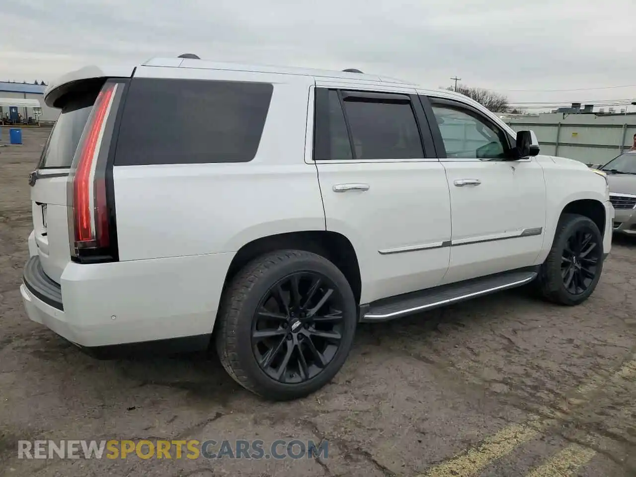 3 Photograph of a damaged car 1GYS4BKJ8LR202660 CADILLAC ESCALADE 2020