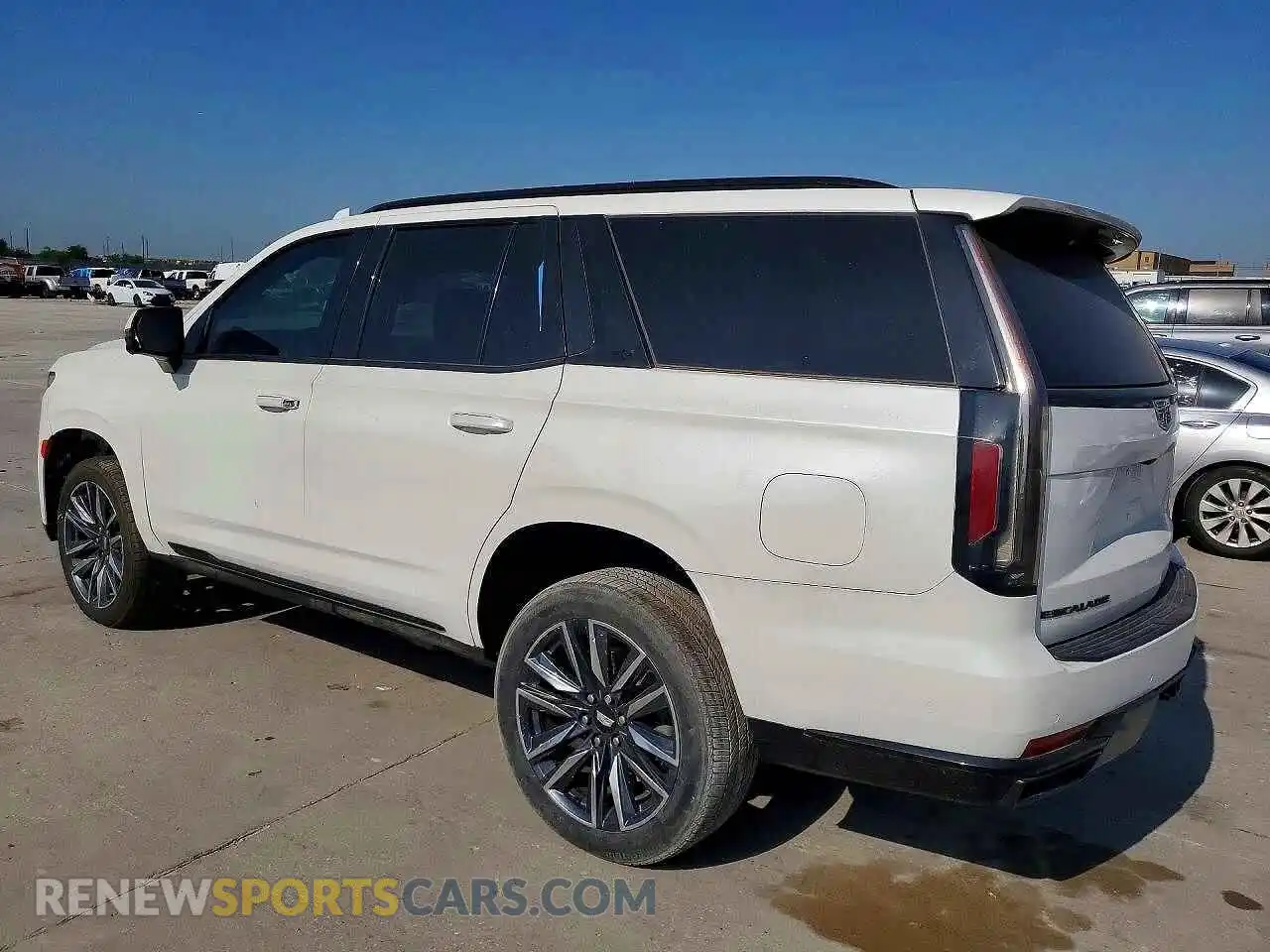 2 Photograph of a damaged car 1GYS3EKLXMR486493 CADILLAC ESCALADE 2021