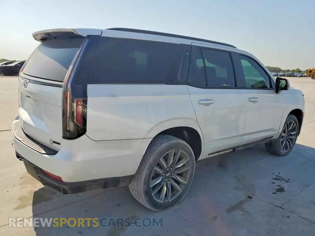3 Photograph of a damaged car 1GYS3EKLXMR486493 CADILLAC ESCALADE 2021