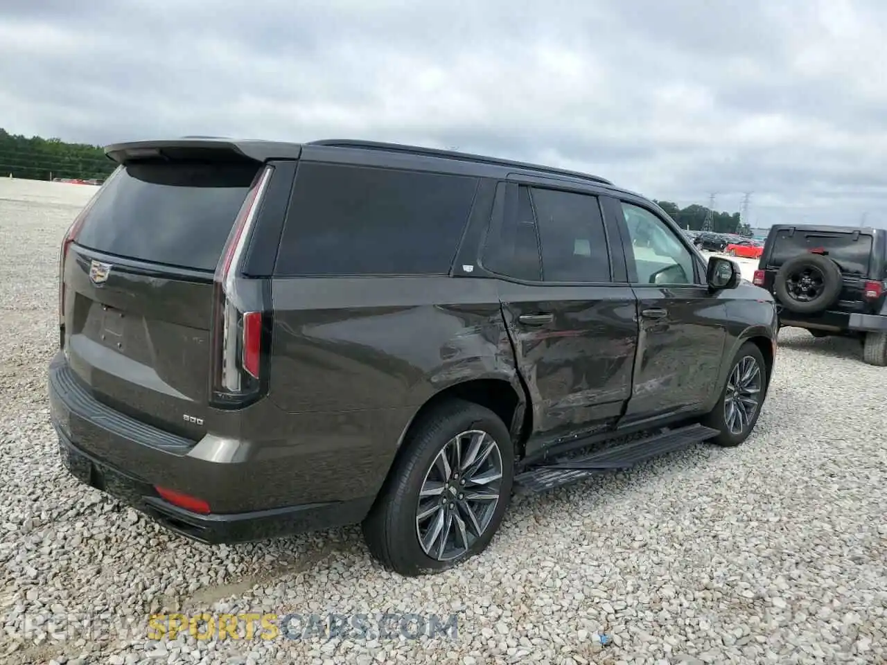 3 Photograph of a damaged car 1GYS3FKL7MR432882 CADILLAC ESCALADE 2021