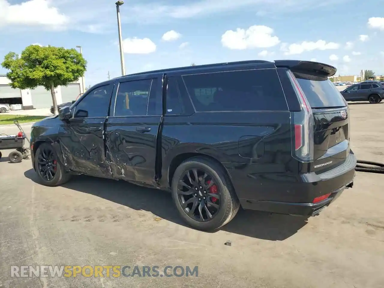2 Photograph of a damaged car 1GYS3RKL5MR312788 CADILLAC ESCALADE 2021