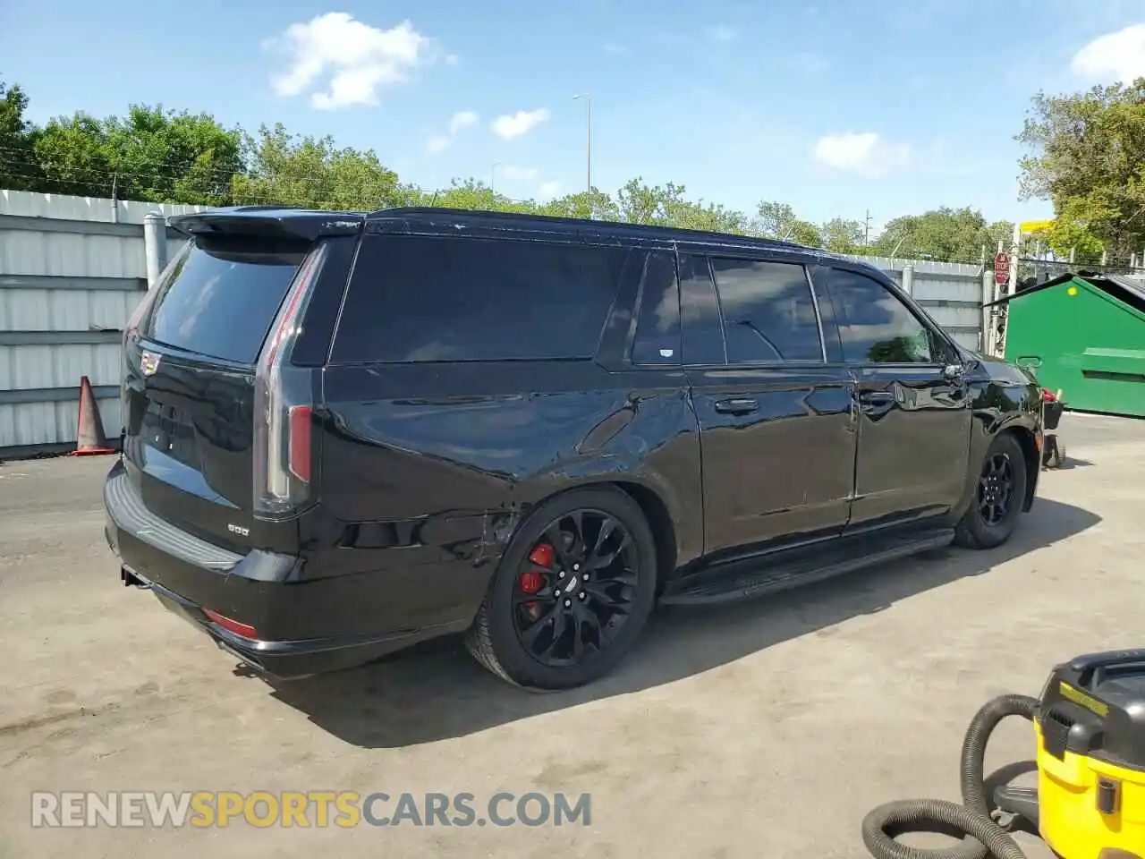 3 Photograph of a damaged car 1GYS3RKL5MR312788 CADILLAC ESCALADE 2021