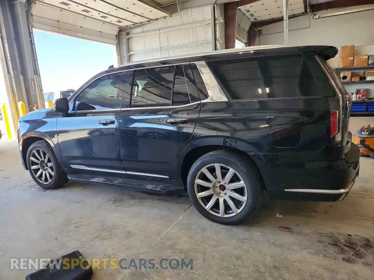 2 Фотография поврежденного автомобиля 1GYS4DKL9MR294361 CADILLAC ESCALADE 2021