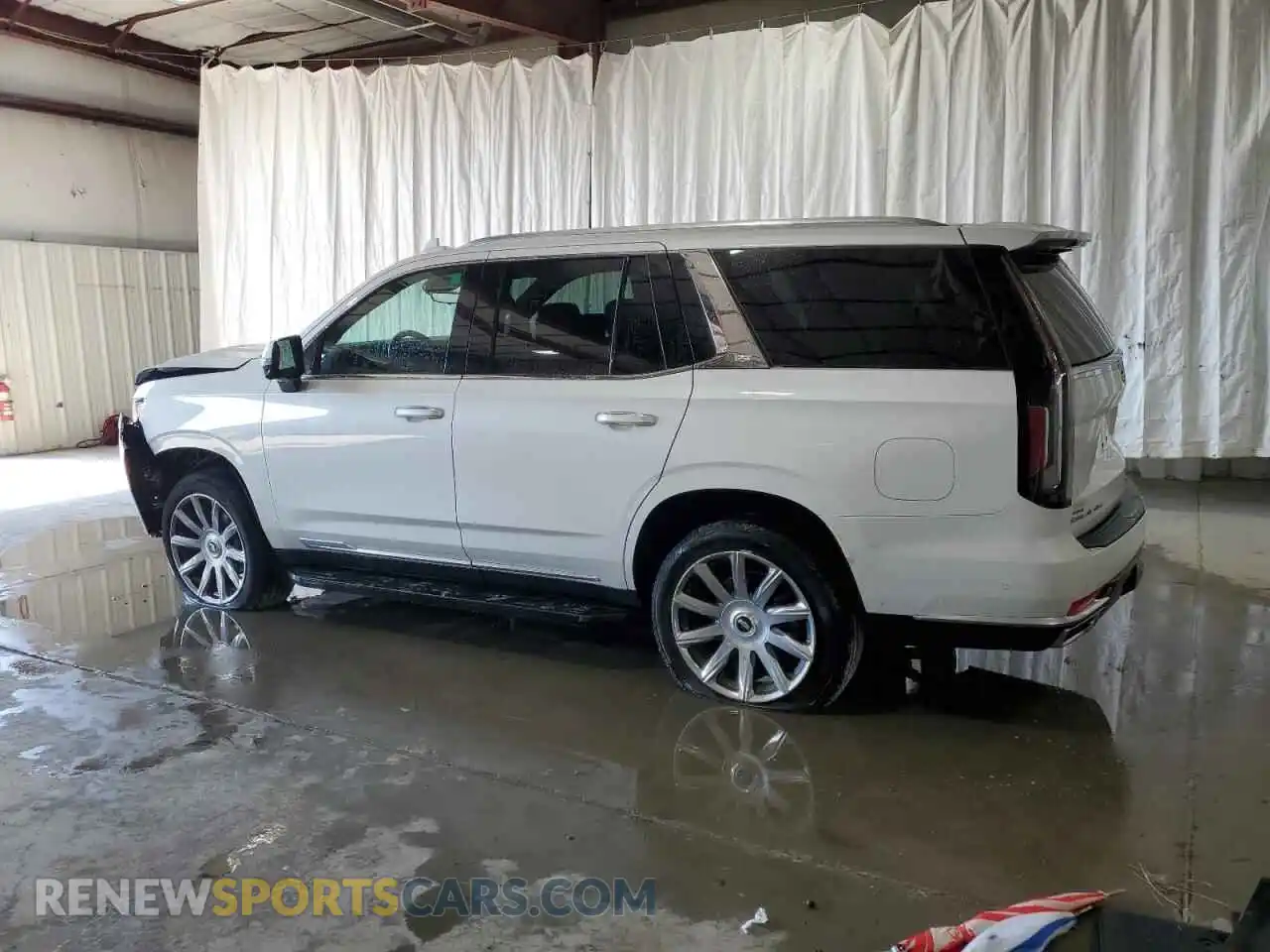 2 Photograph of a damaged car 1GYS4DKL9MR443397 CADILLAC ESCALADE 2021