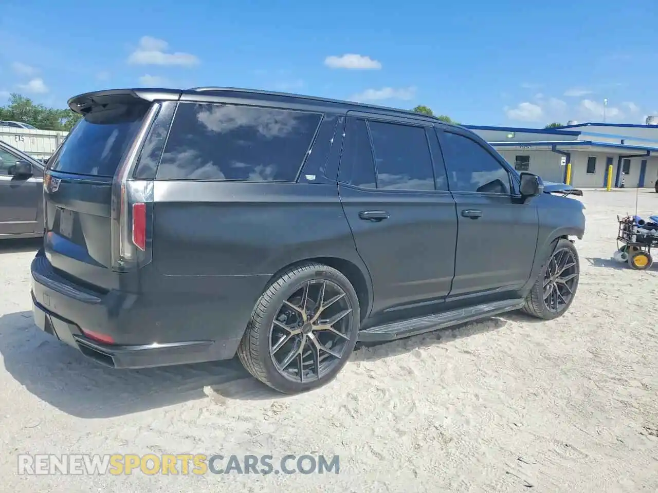 3 Photograph of a damaged car 1GYS4EKL6MR340492 CADILLAC ESCALADE 2021