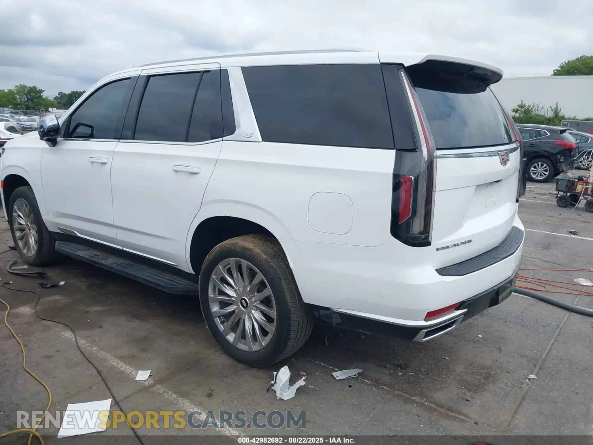 3 Photograph of a damaged car 1GYS4FKL4MR285188 CADILLAC ESCALADE 2021