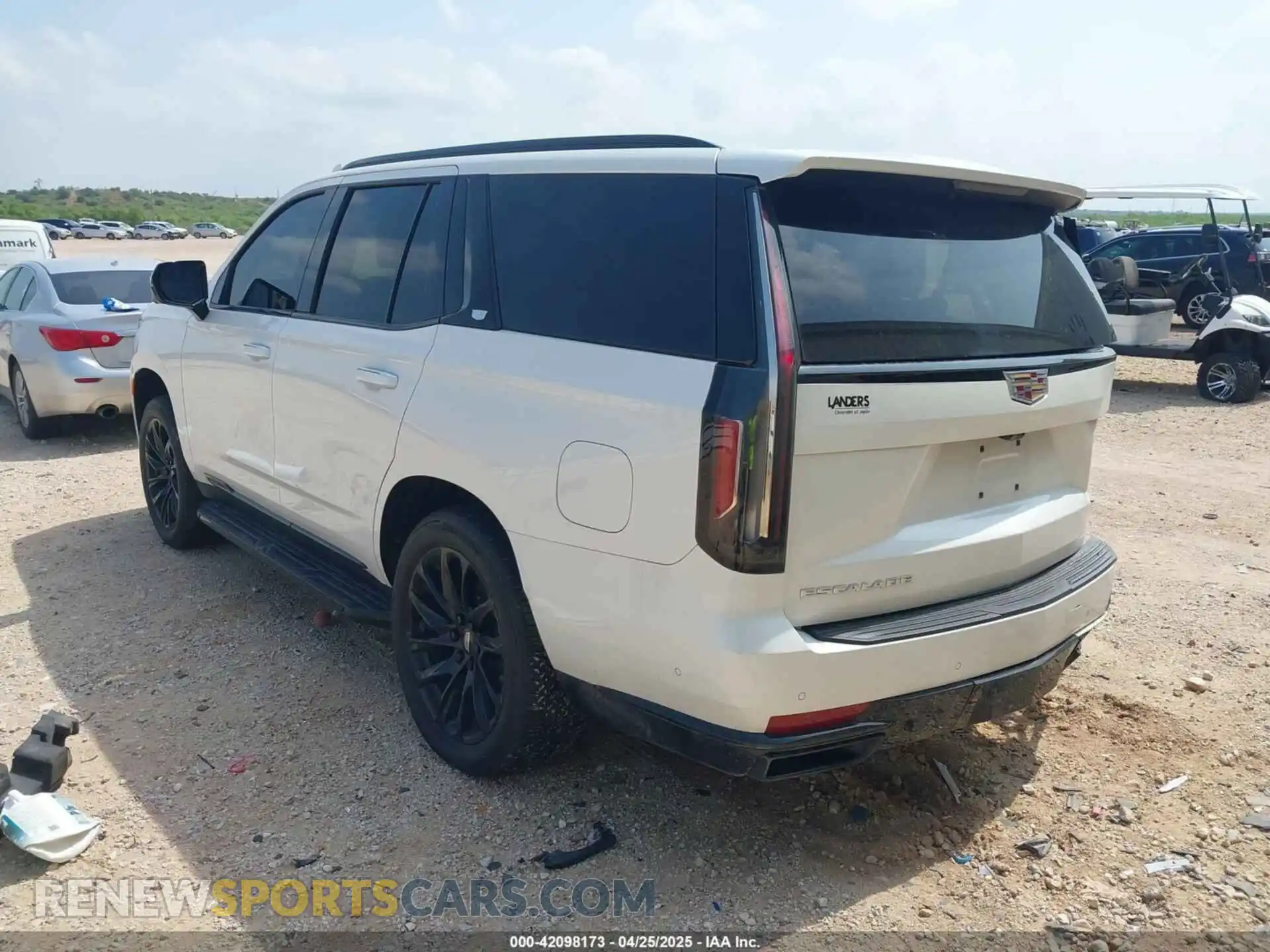 3 Photograph of a damaged car 1GYS4FKL9MR204895 CADILLAC ESCALADE 2021