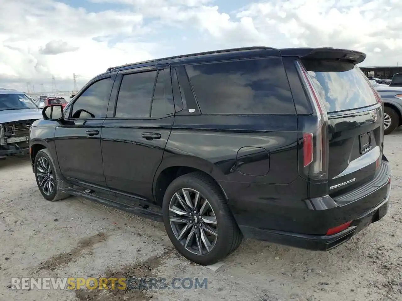 2 Photograph of a damaged car 1GYS4FKL9MR255362 CADILLAC ESCALADE 2021