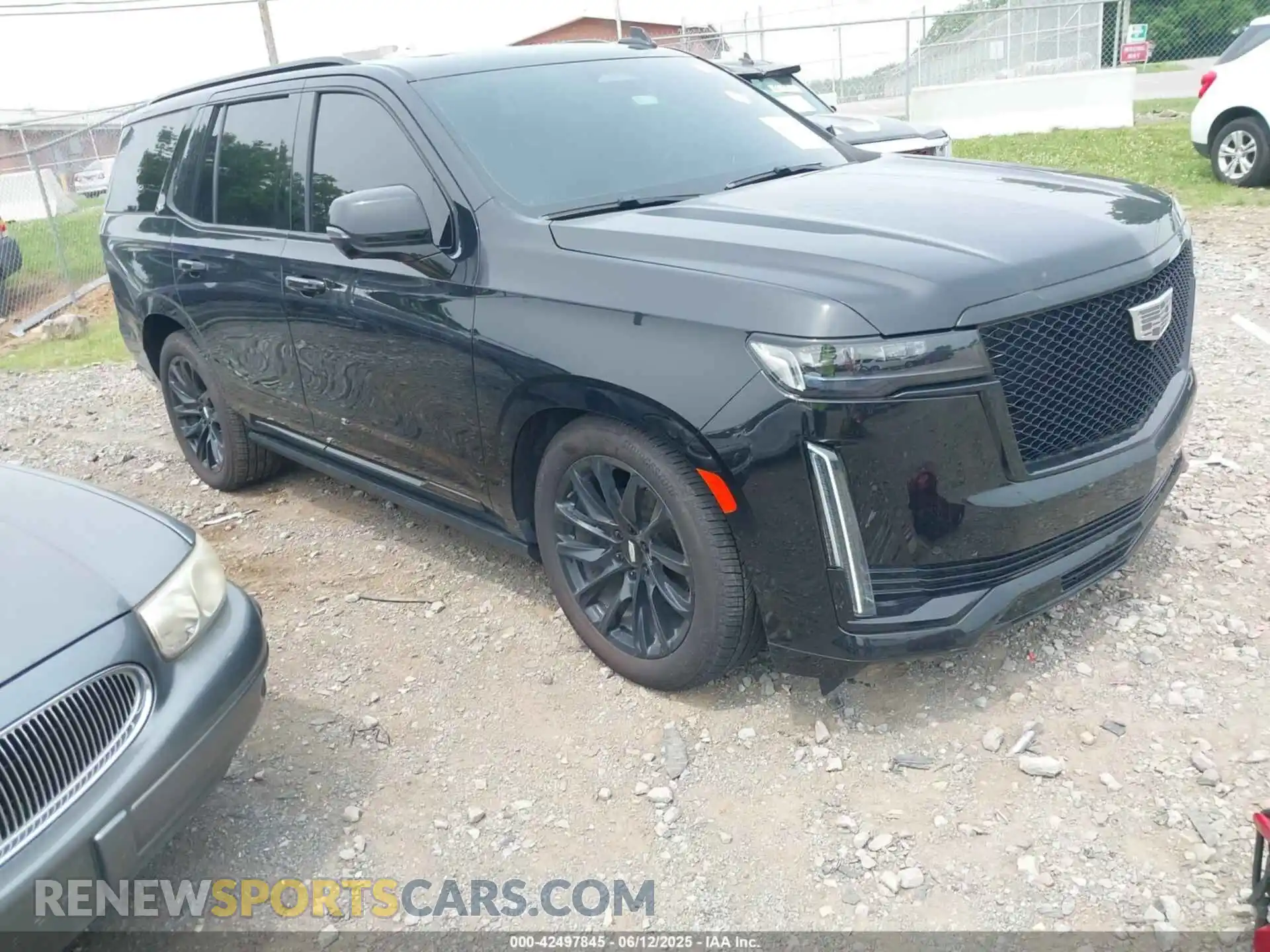 1 Photograph of a damaged car 1GYS4FKLXMR194152 CADILLAC ESCALADE 2021