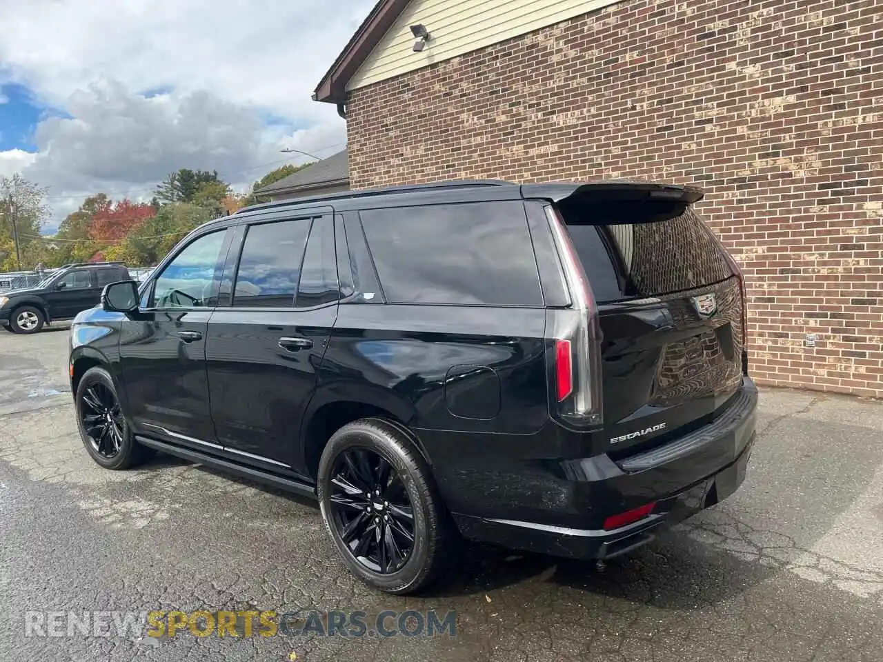2 Photograph of a damaged car 1GYS4GKL8MR379029 CADILLAC ESCALADE 2021
