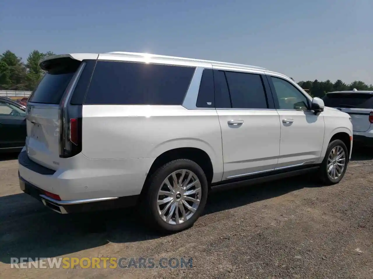 3 Photograph of a damaged car 1GYS4LKL9MR262858 CADILLAC ESCALADE 2021