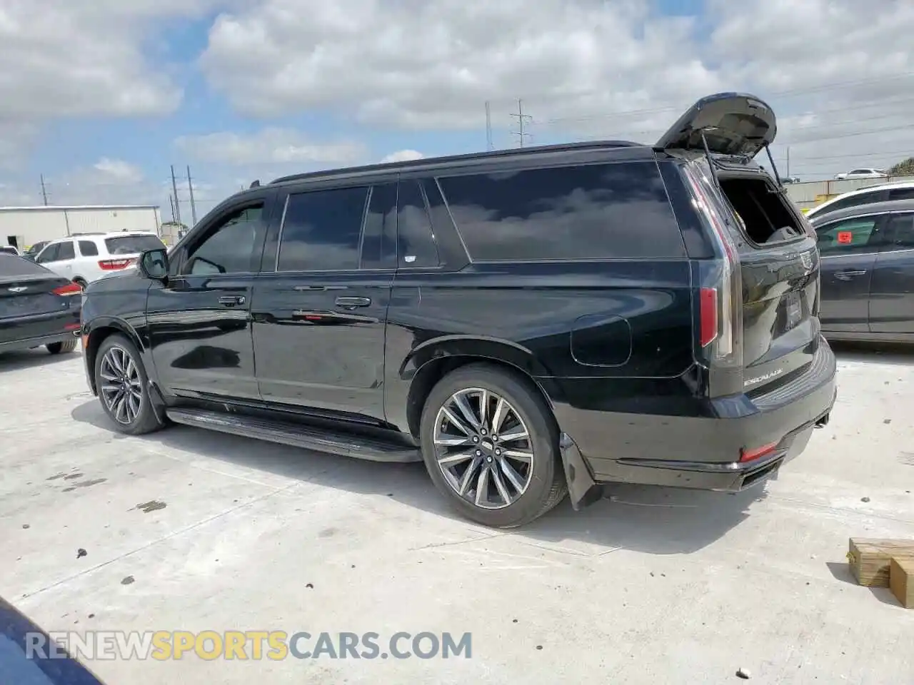 2 Photograph of a damaged car 1GYS4PKL7MR489005 CADILLAC ESCALADE 2021